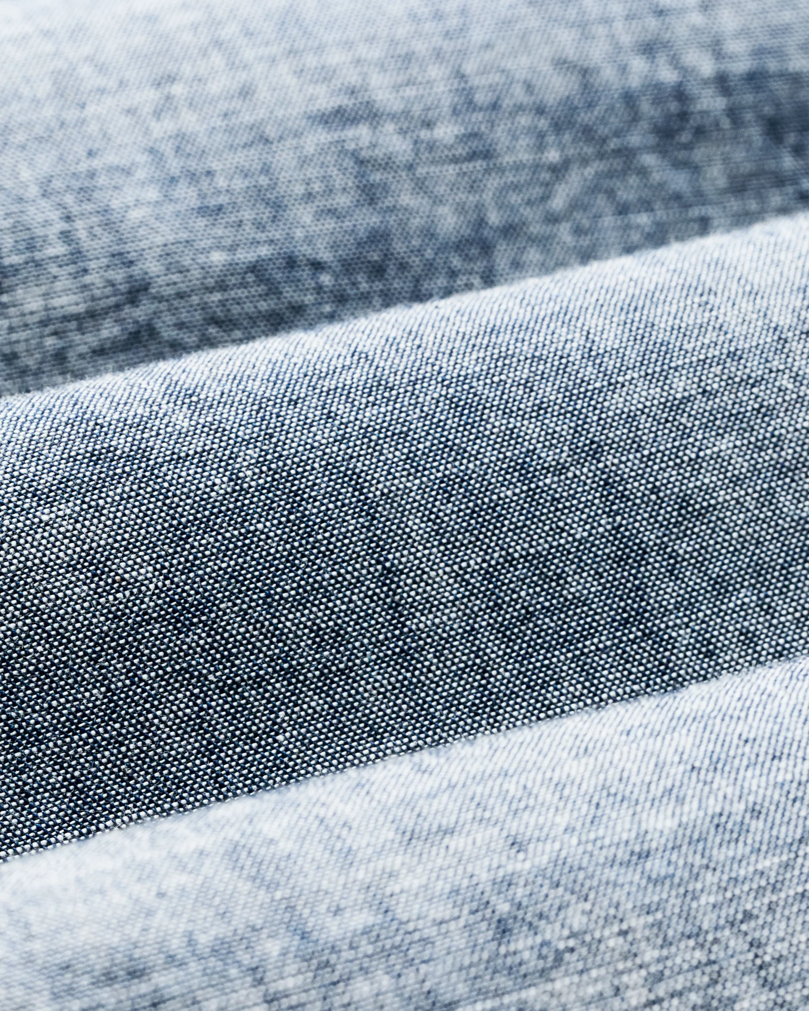 Short-sleeve Embroidered Chambray Shirt