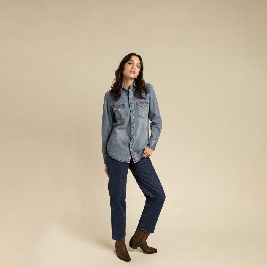 THE WYATT PEARL SNAP BLOUSE