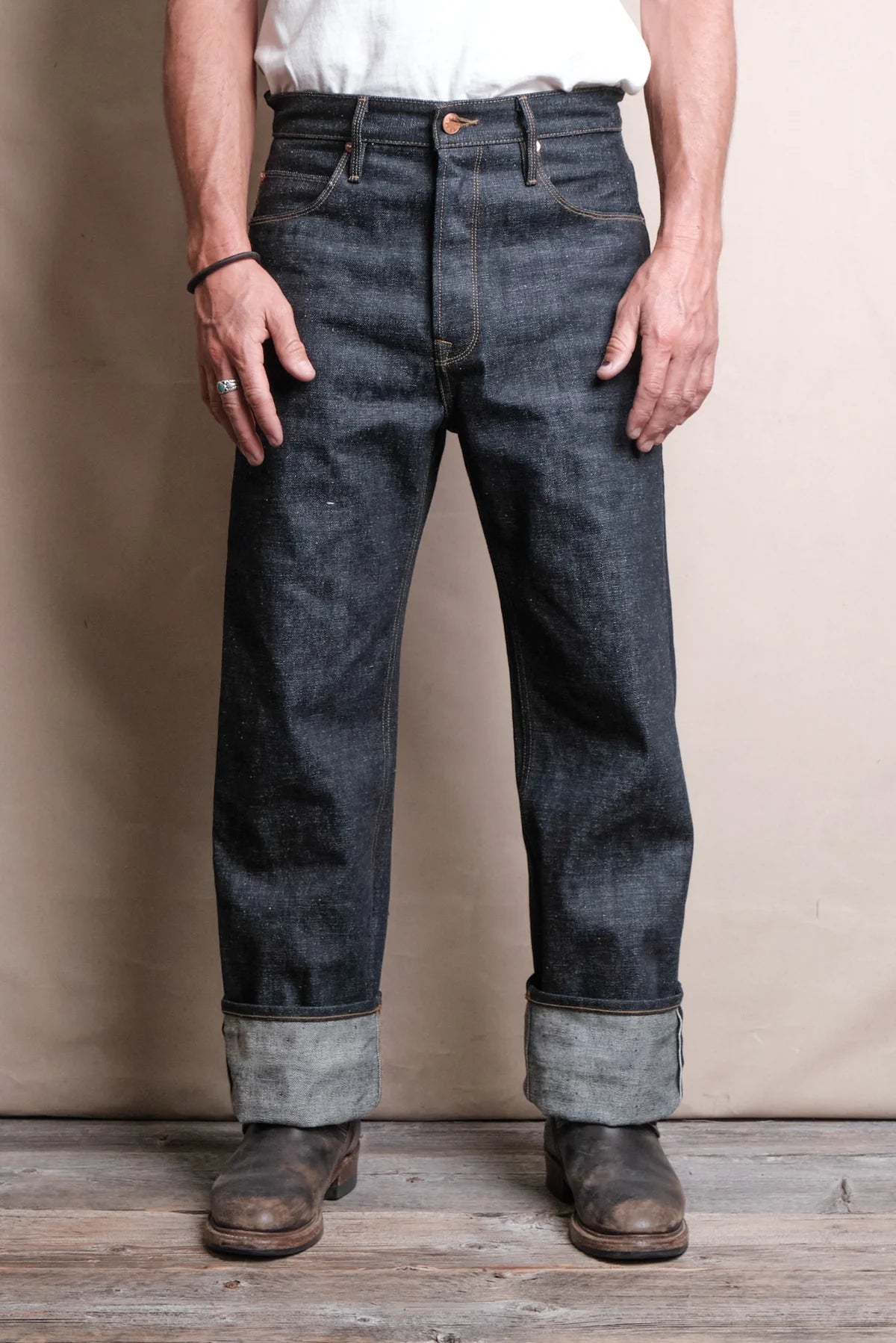 MODESTO STRAIGHT CUT 11 OUNCE DENIM