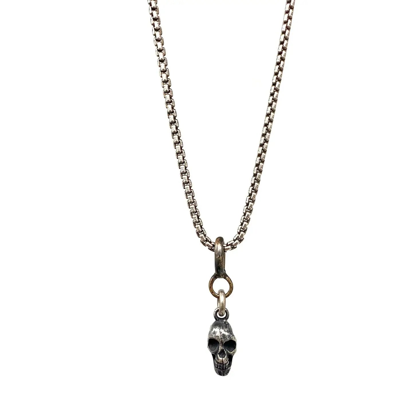 STERLING SILVER SKULL PENDANT NECKLACE