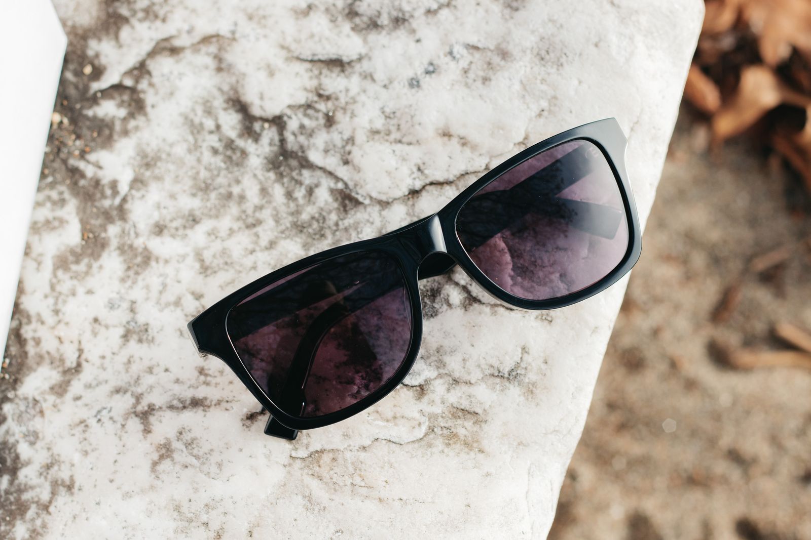 Canby XL: Black // Ebony - Grey Polarized