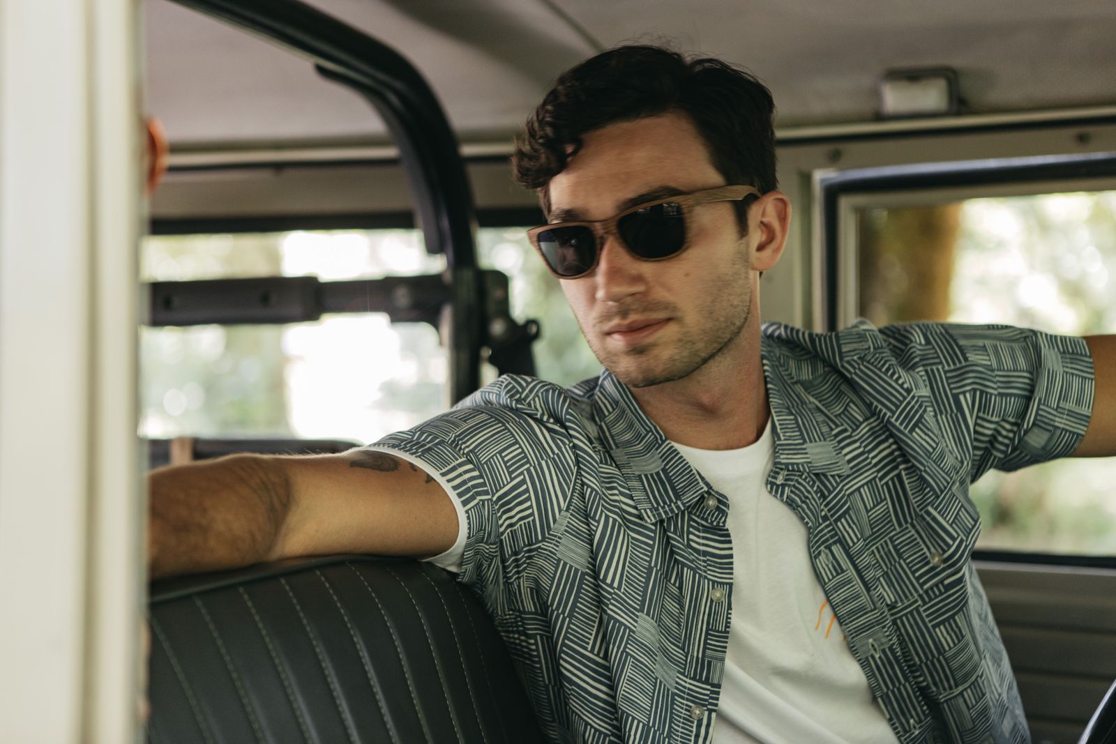 Canby: Walnut - Grey Polarized