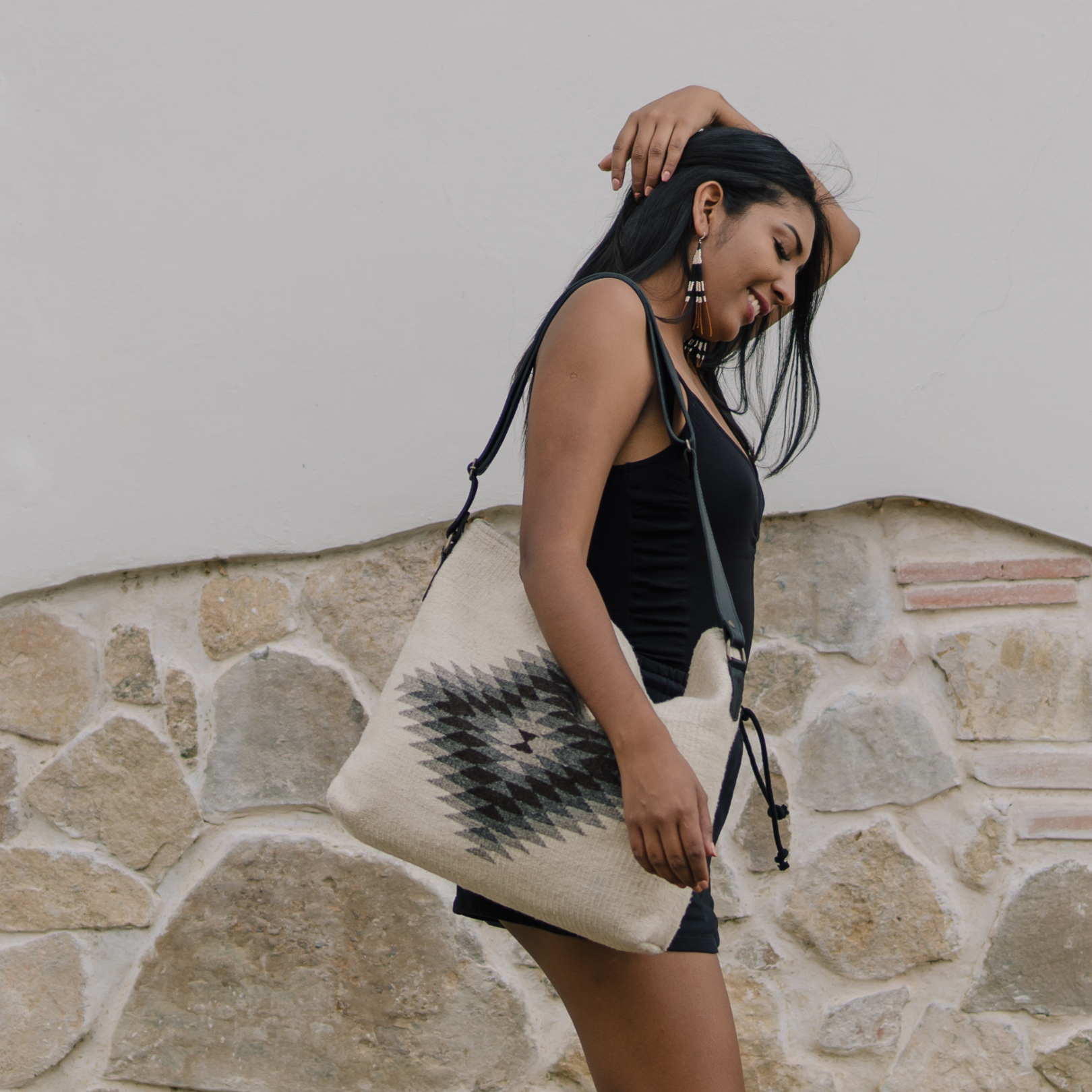 CHAVELA SHOULDER BAG