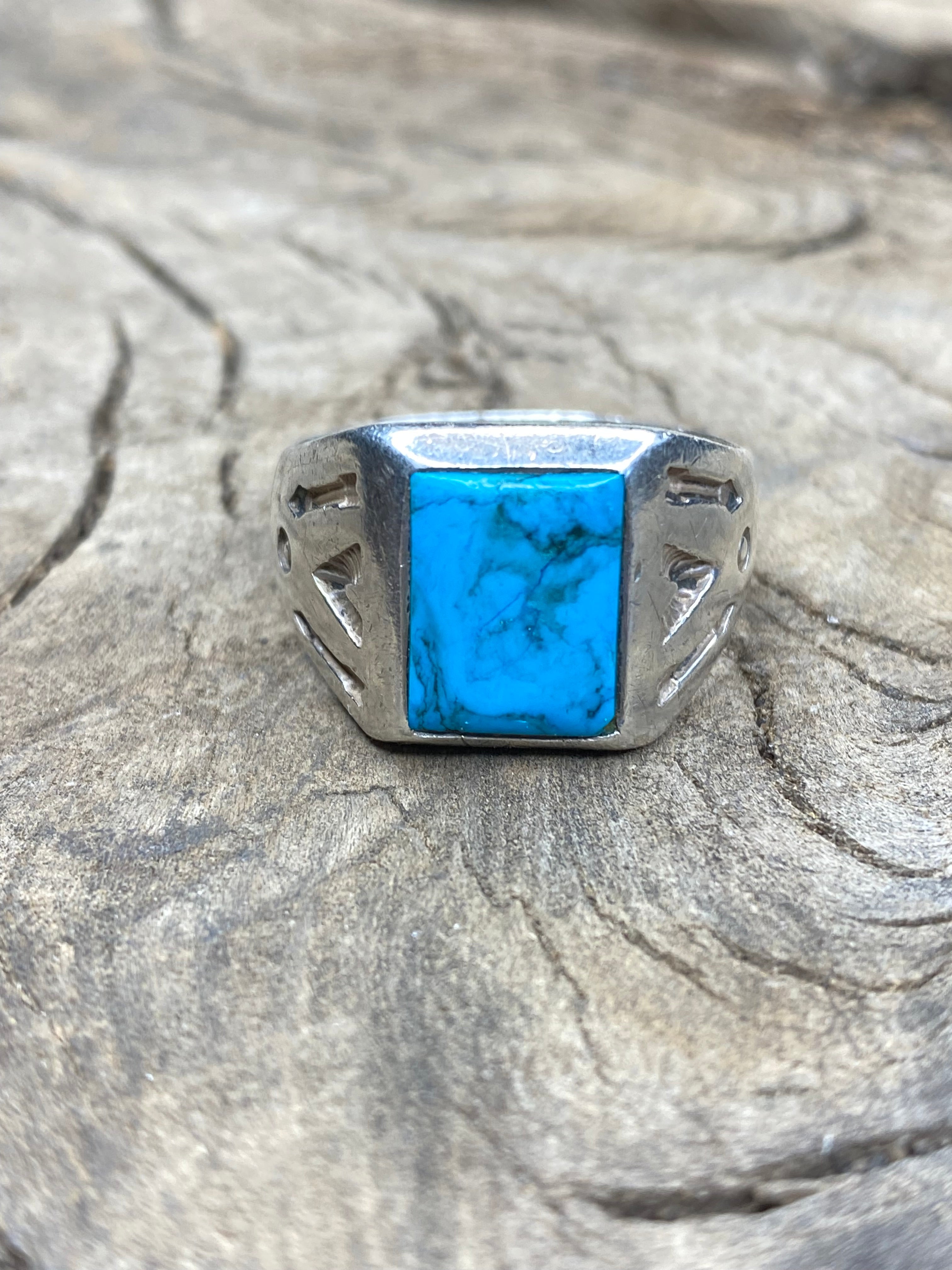 Vintage Turquoise Stamped Sterling Silver Arrows Ring - Size 11.5