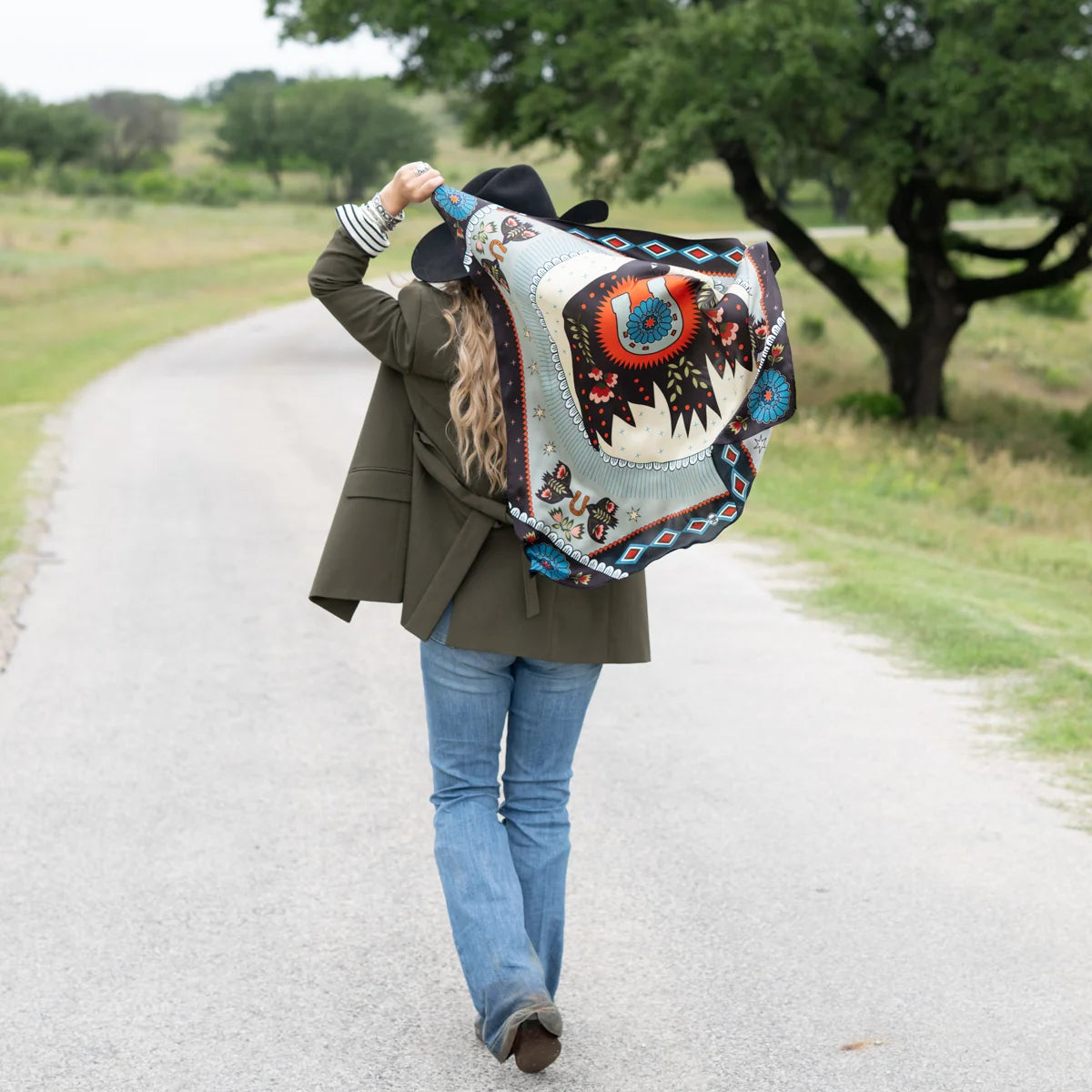 DOVELY TOO - LONG TALL SCARF