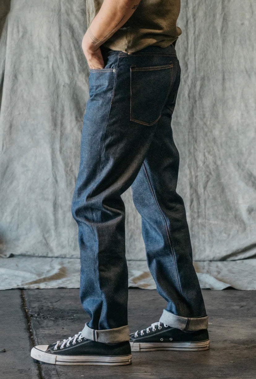 The Hammer Straight Natural Slub Indigo - Raw 12.5oz Selvedge