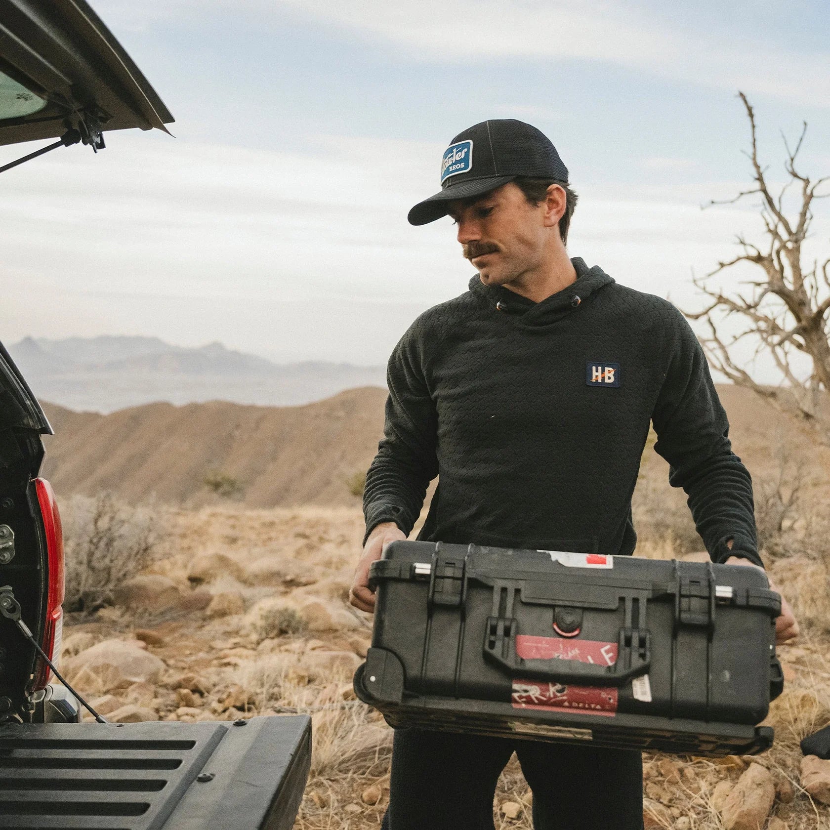 Howler Electric Standard Hat - Black Oxford