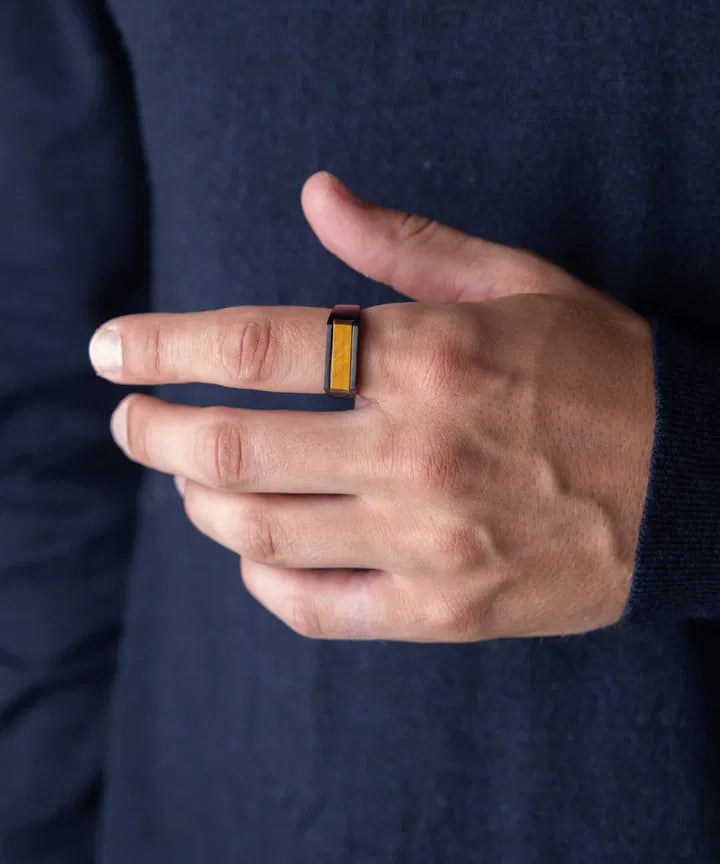 Signet Ring 7mm Tiger Eye | Black