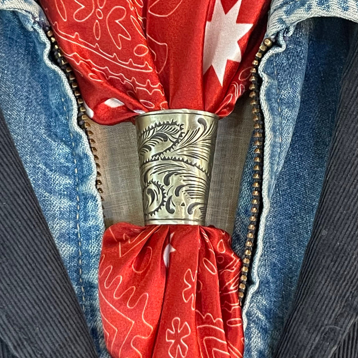 SCARF SLIDE - GIDDY UP