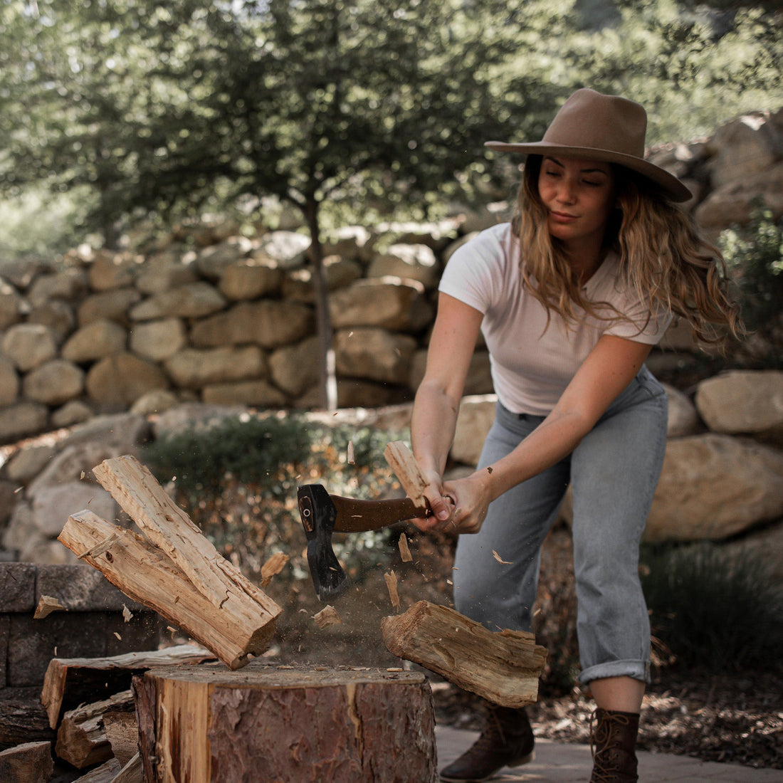 FELLING AXE