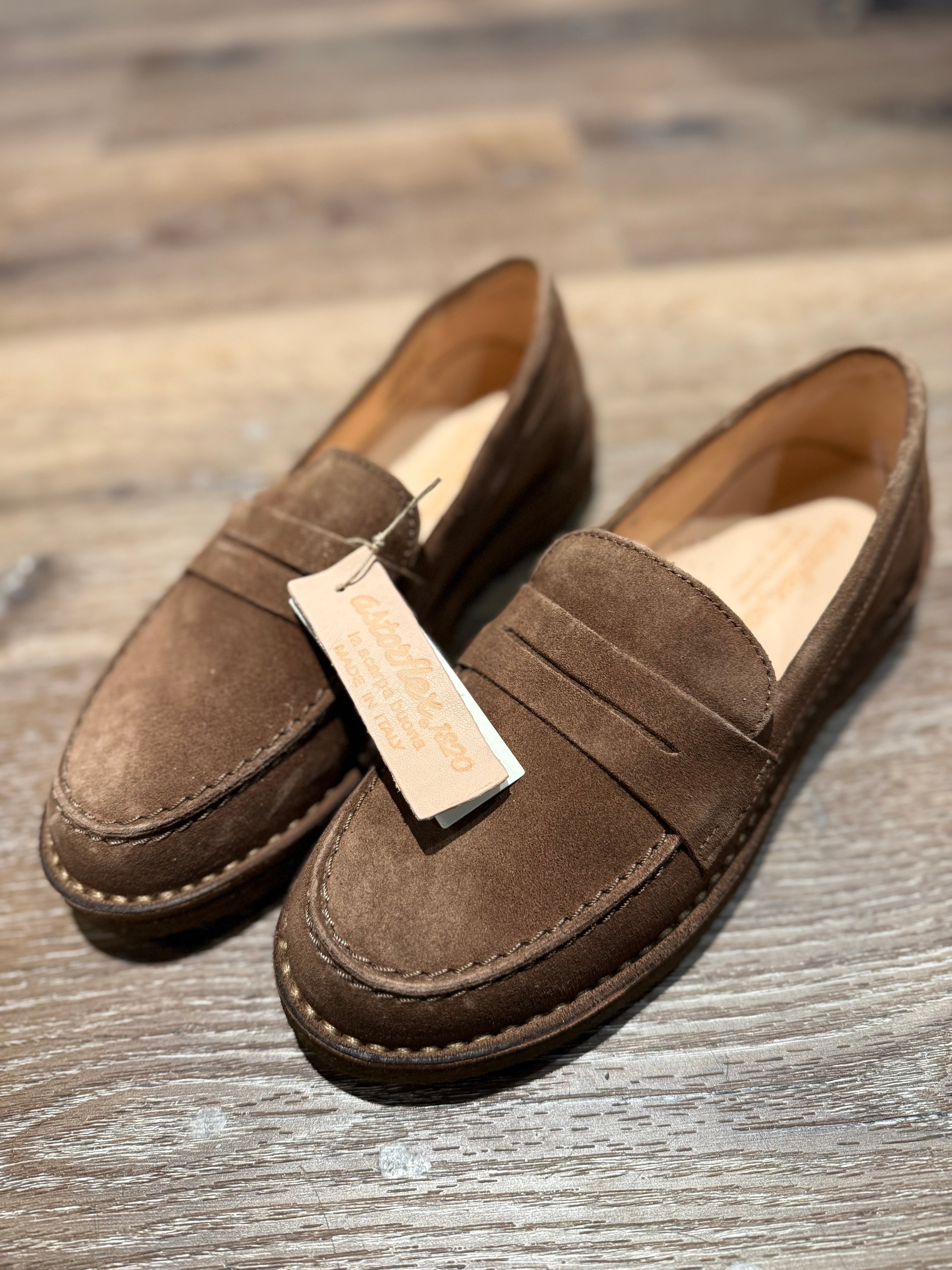 Dianeflex - Light Khaki Suede