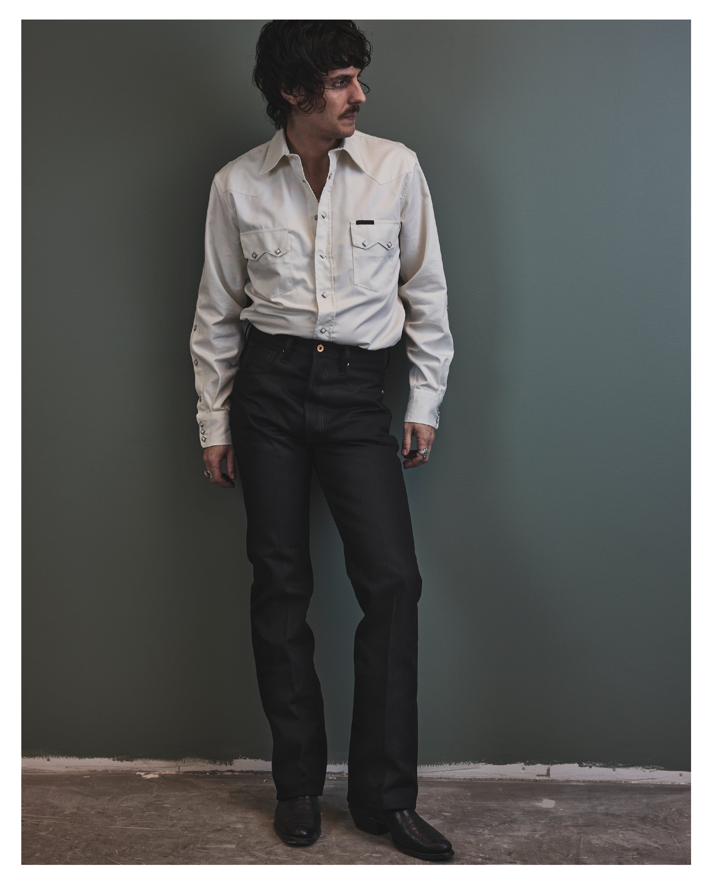 Indigofera Clint Jeans, Gunpowder