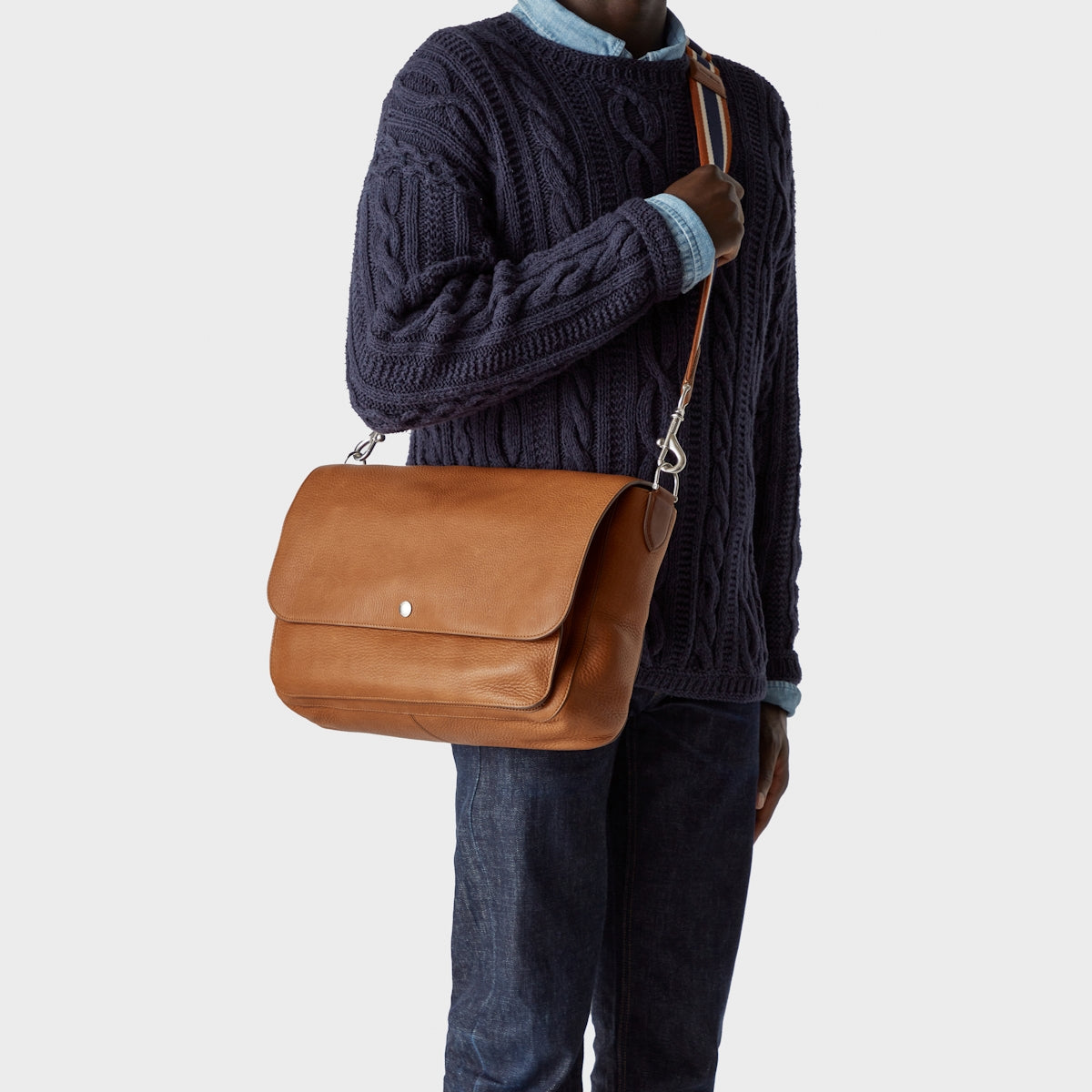 Canfield Relaxed Messenger - Natural Grain Leather