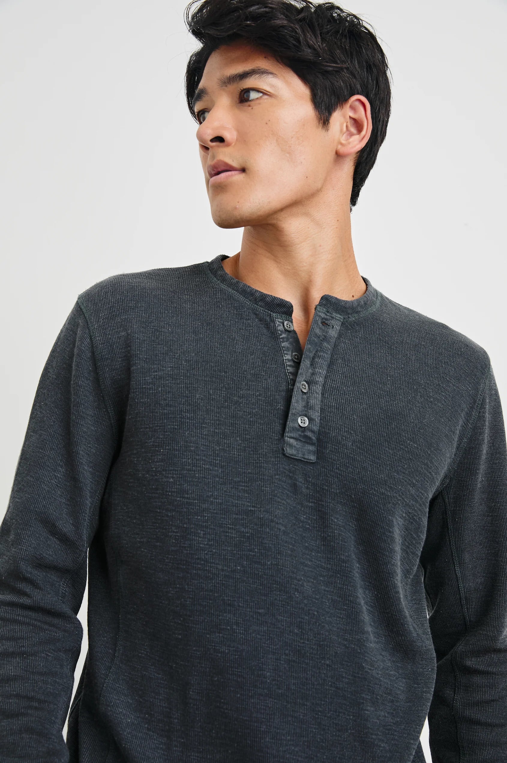 Soto Henley - Washed Black