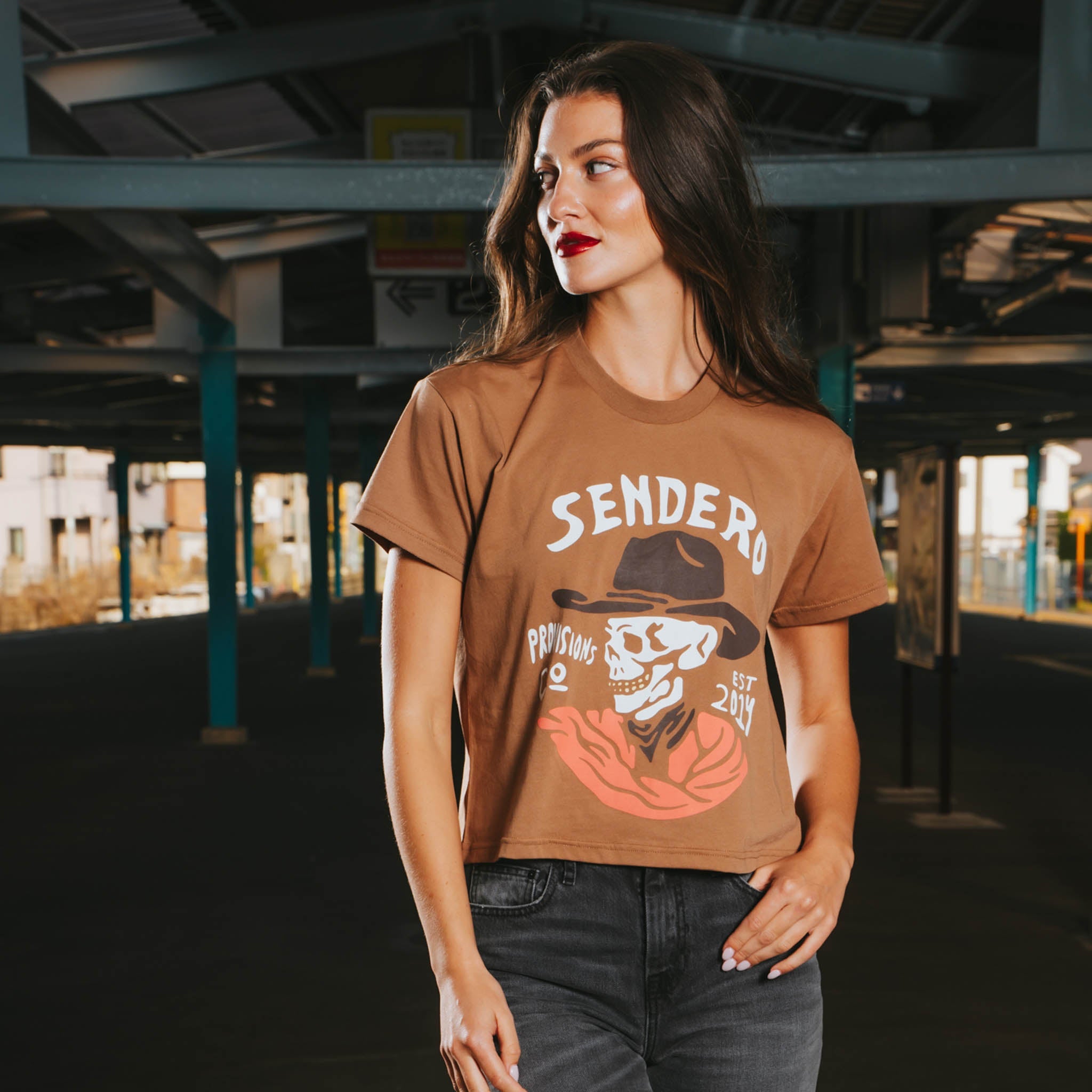 Quitado Boxy Tee - Light Brown