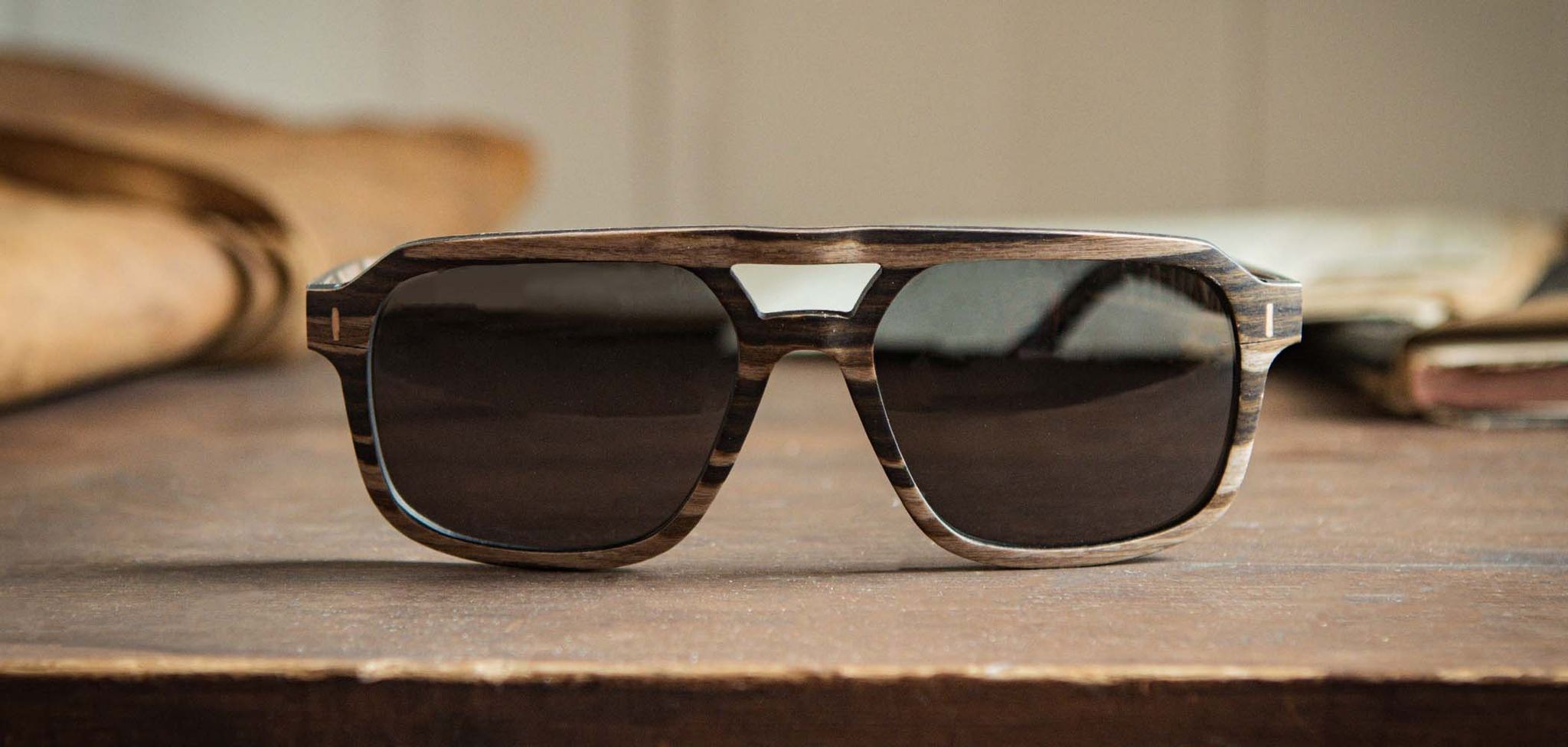 Auburn: Striped Ebony - Grey Polarized