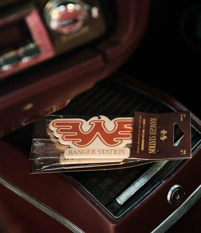 HOSS (feat. WAYLON JENNINGS) CAR COLOGNE