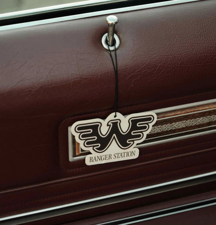 HOSS (feat. WAYLON JENNINGS) CAR COLOGNE