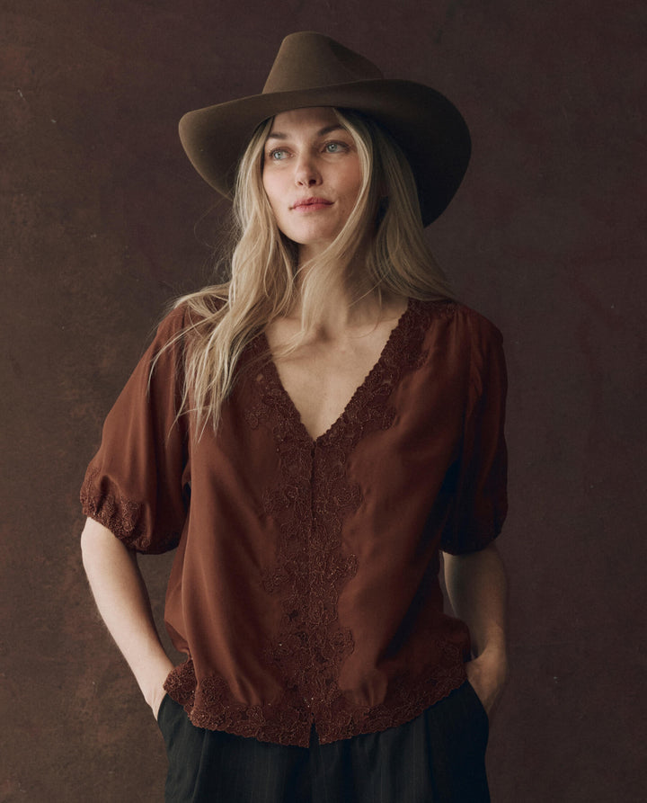 The Short Sleeve Legacy Top. Chocolate.