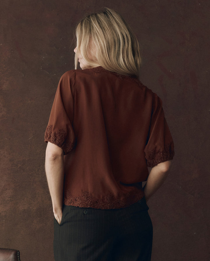 The Short Sleeve Legacy Top. Chocolate.