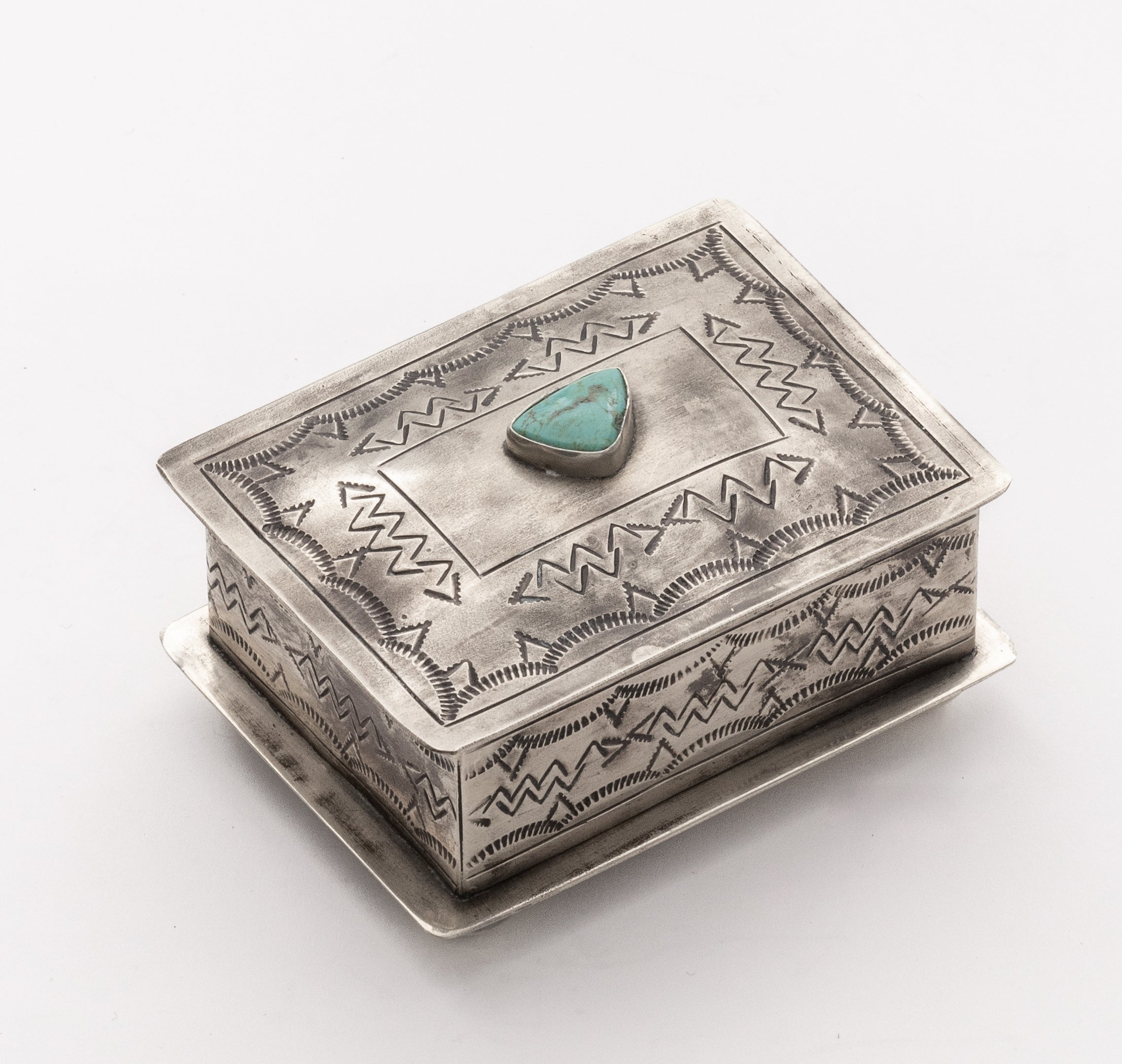 WJA-015-1-T SMALL STAMPED BOX W- TURQ