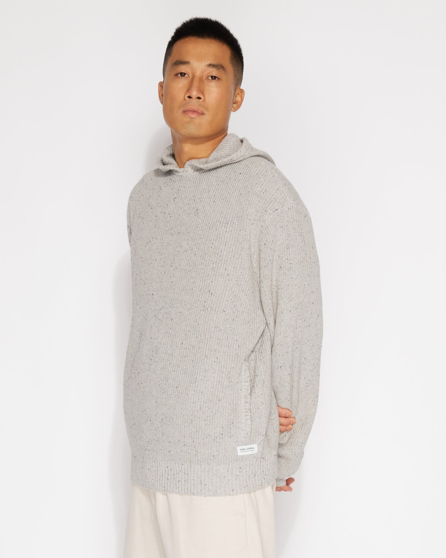 ACROSS KNITWEAR