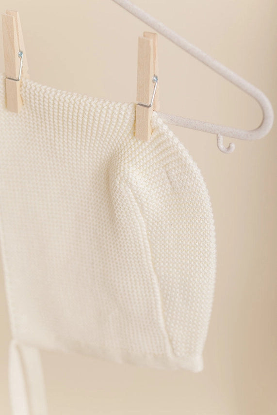 Cream Knit Bonnet