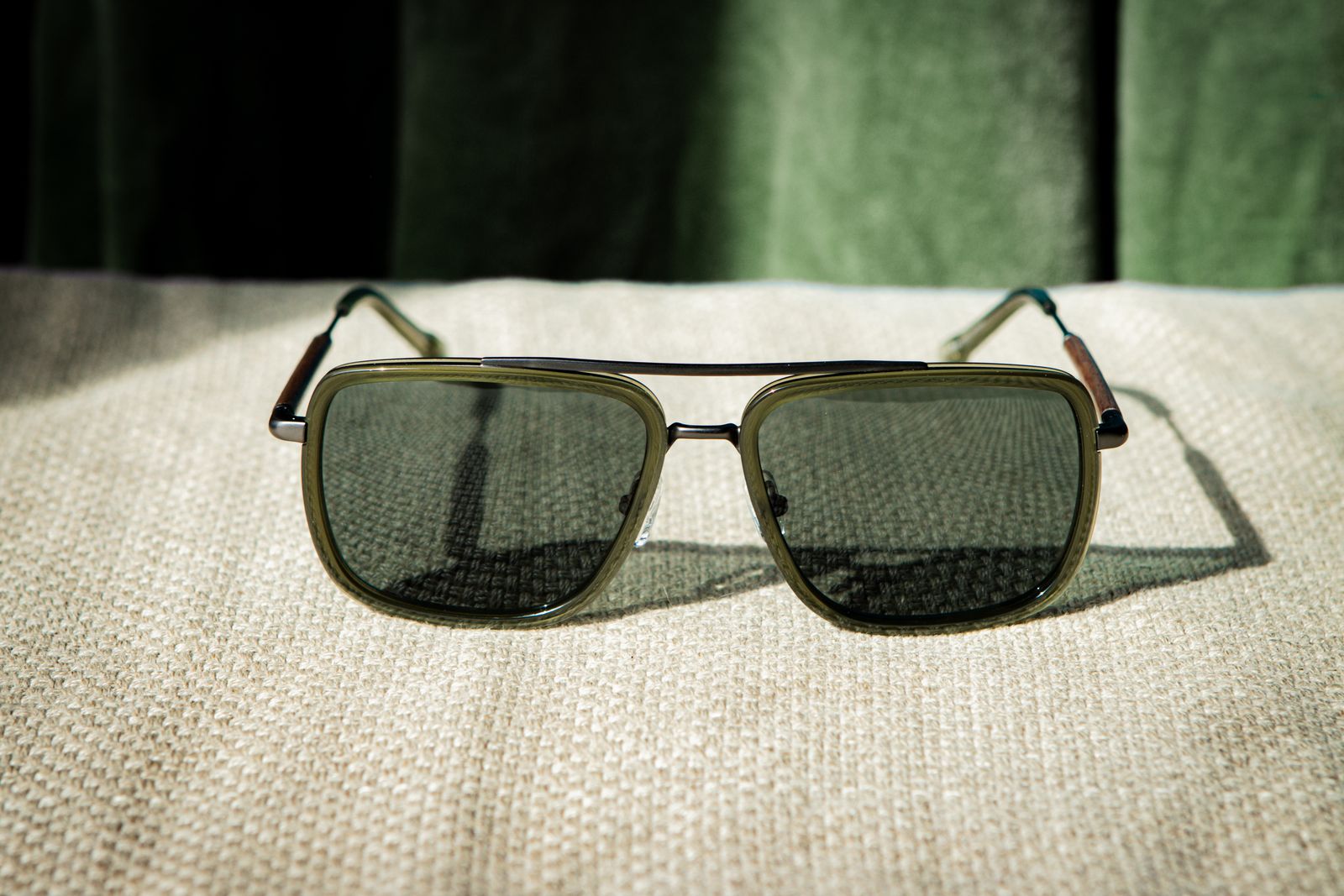 Grant: Pine & Gun Metal // Walnut - G15 Polarized