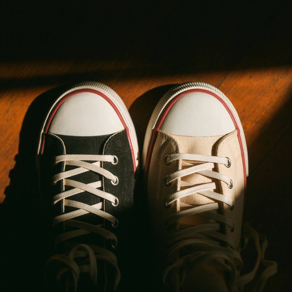 All-American Low-Top Antique Black/Crimson