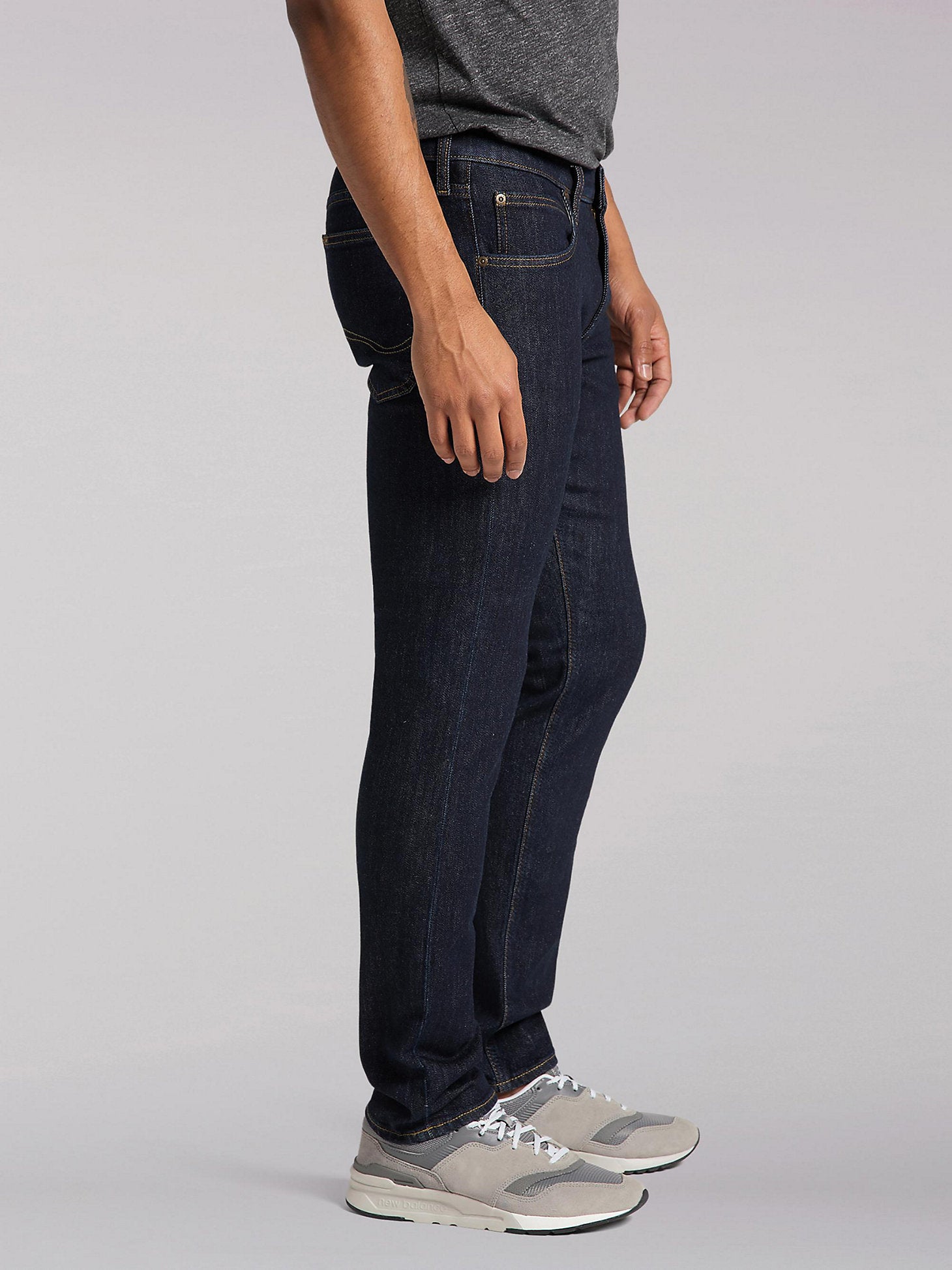 LUKE SLIM TAPERED LEG JEAN