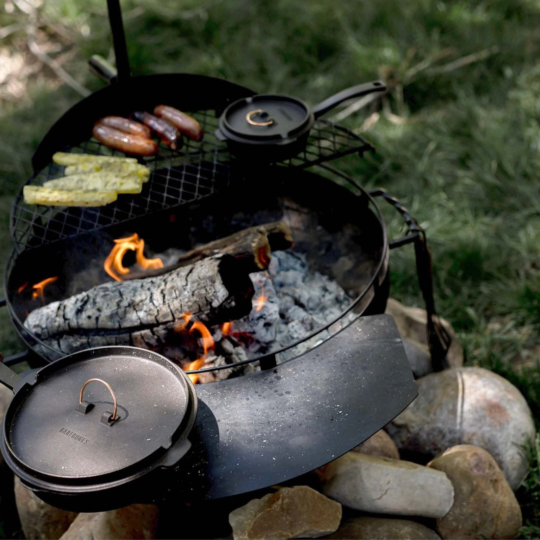 COWBOY FIRE PIT GRILL SIDE TABLE