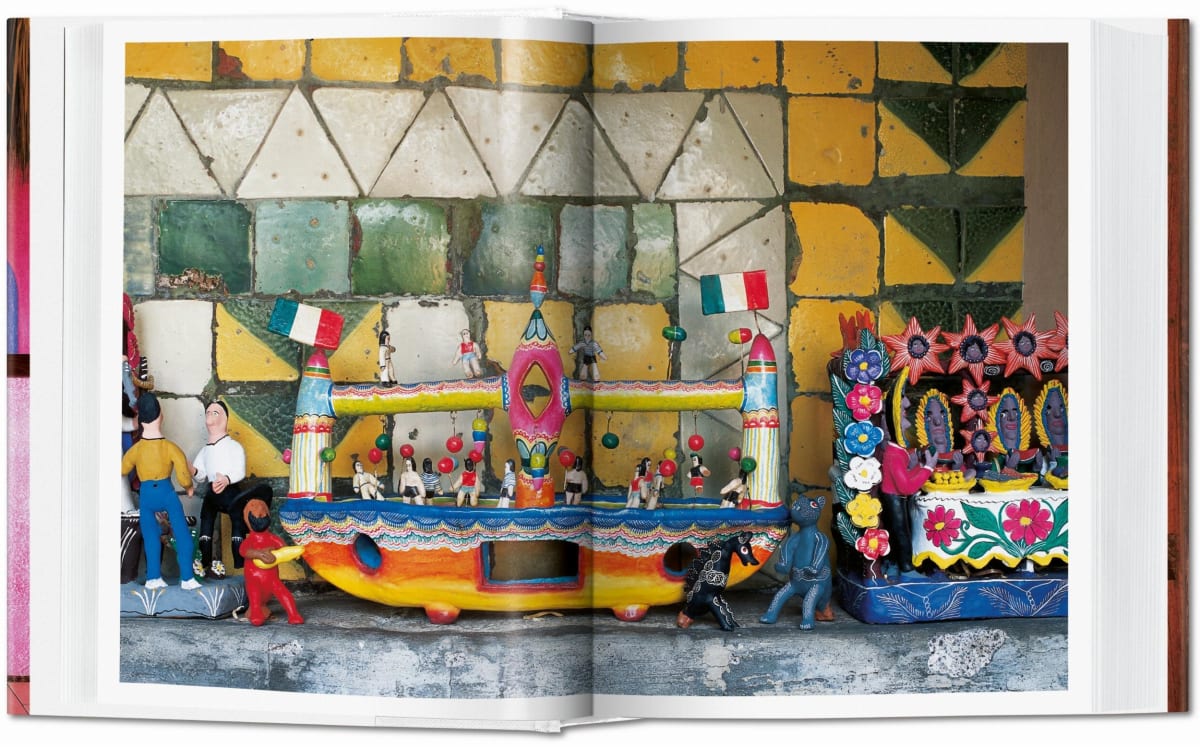Living in Mexico. 40th Ed.