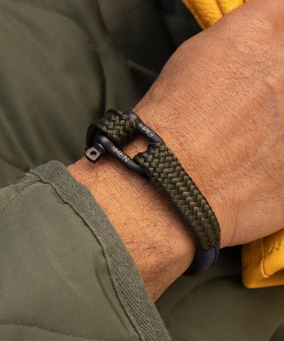 GORGEOUS GEORGE ARMY | BLACK