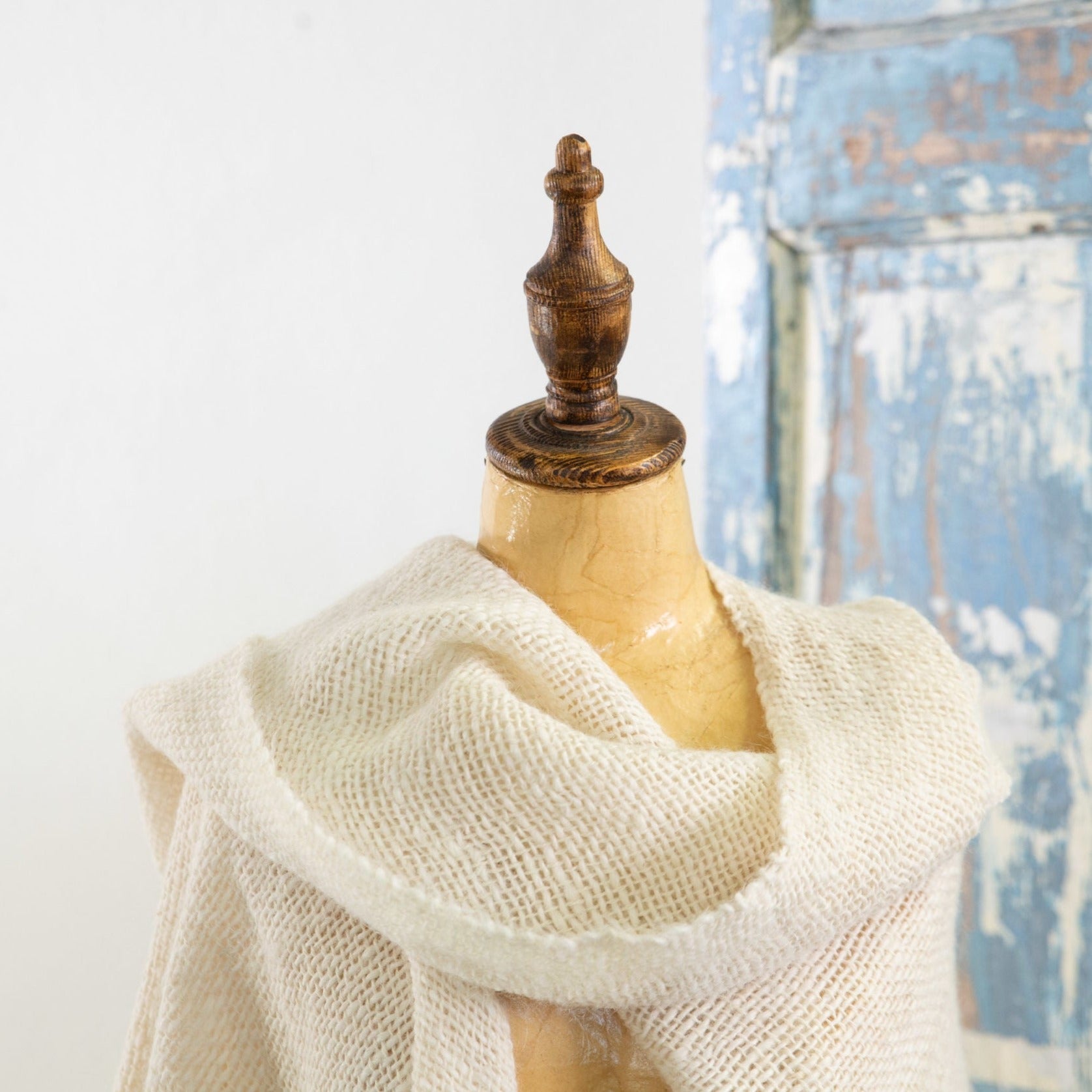 Etnico Llama Light Ruana - Light Natural