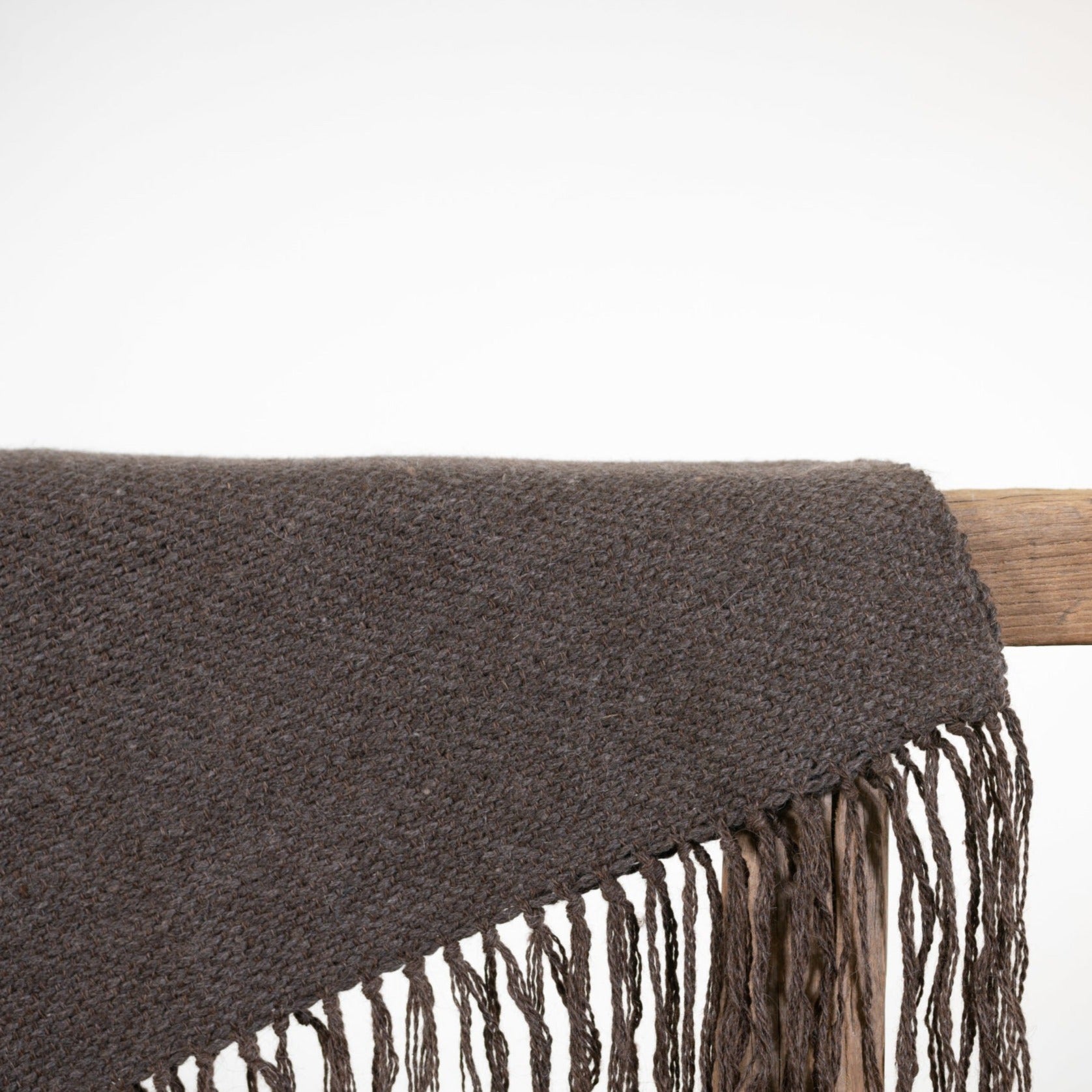 Etnico Llama Throw - Dark Grey