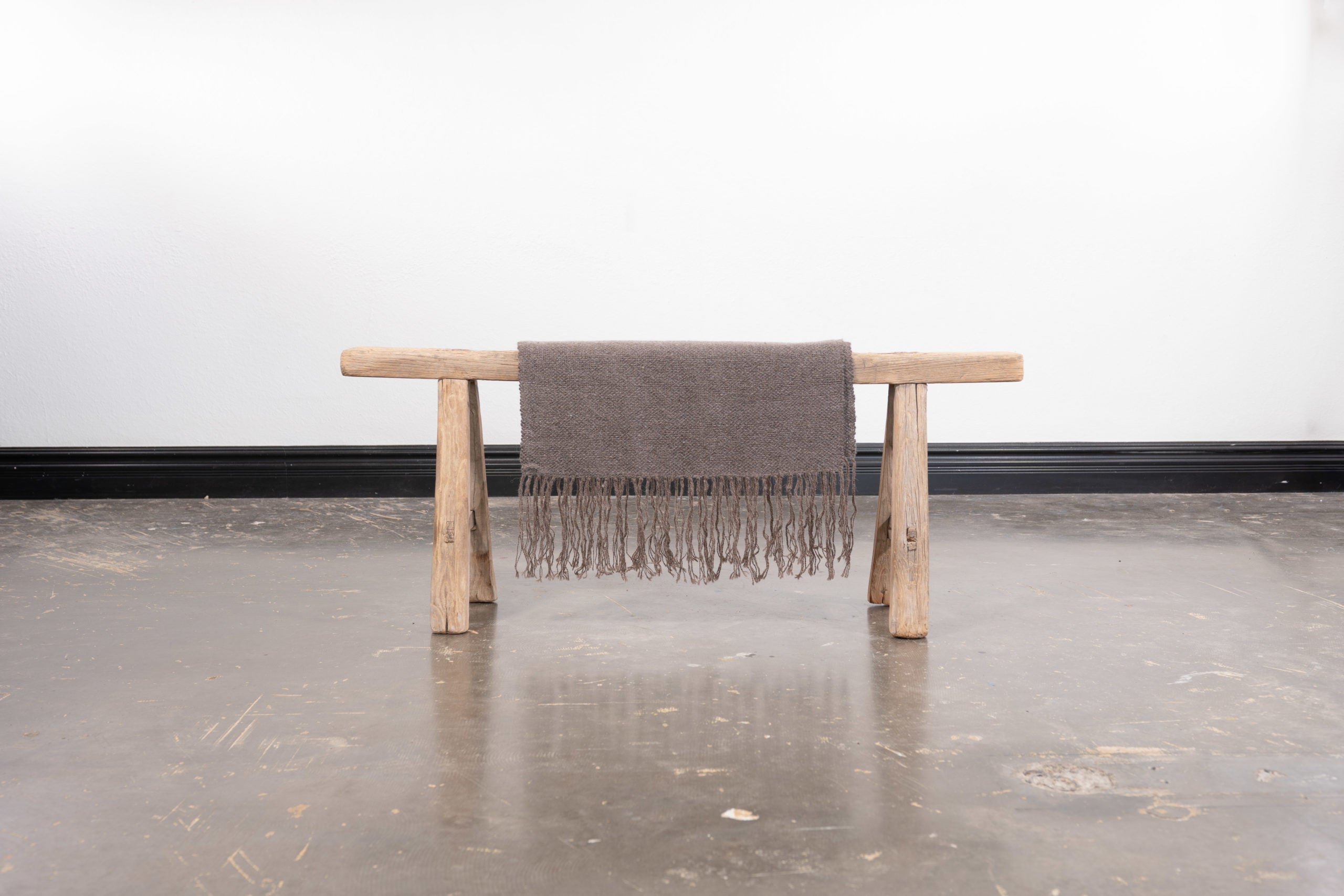 Etnico Llama Throw - Dark Grey