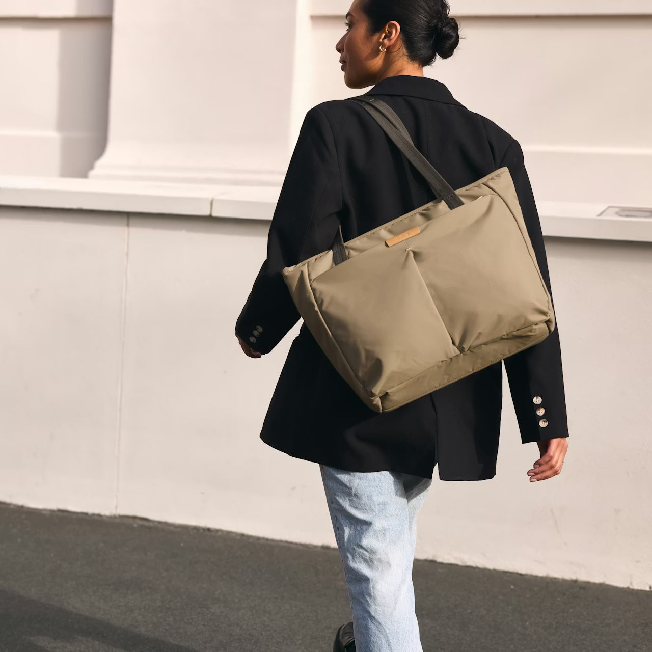 Tokyo Wonder Tote 15L - Raven