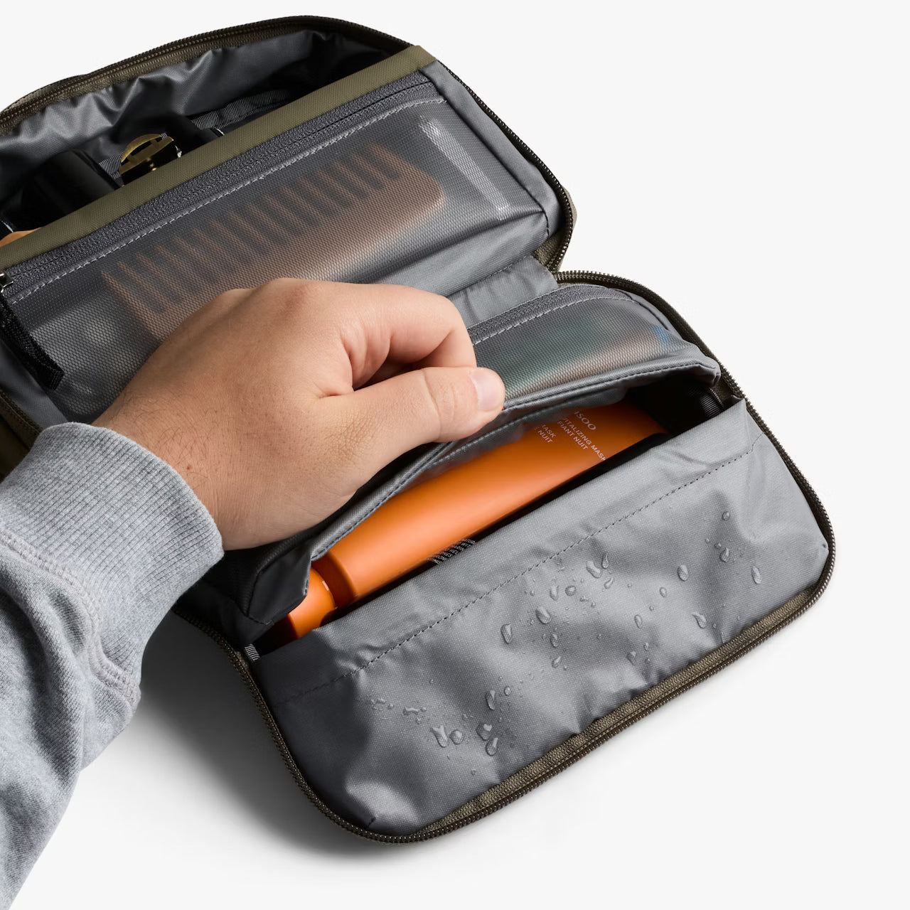 Hanging Toiletry Kit - Sea Kelp