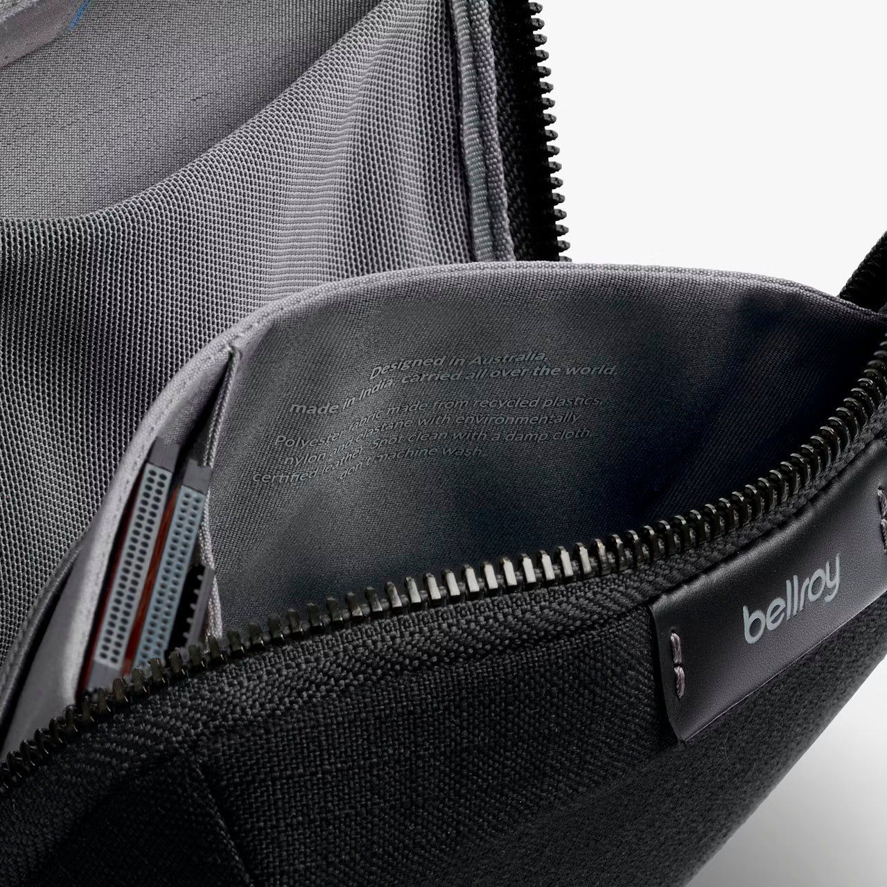 Tech Kit Compact - Black