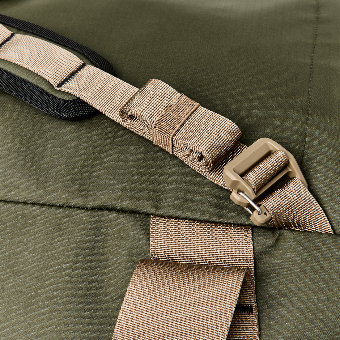 SCOUT 50L DUFFLE BAG - OLIVE / BLACK / COVERT