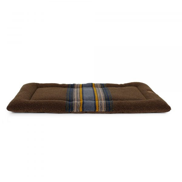 Medium Vintage Camp High Ridge Comfort Cushion