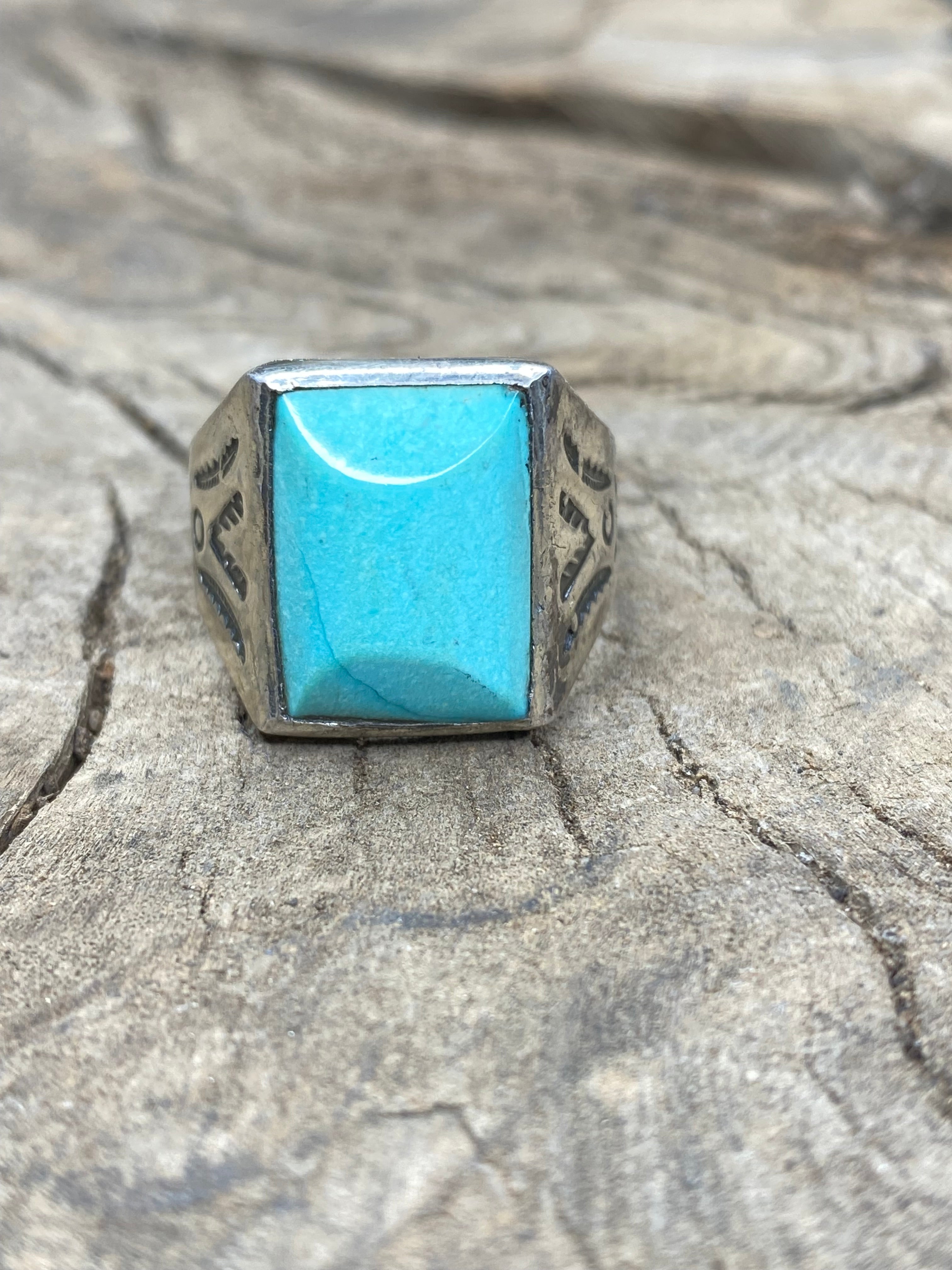 Vintage Turquoise V Stamped Sterling Silver Ring - Size 10.5