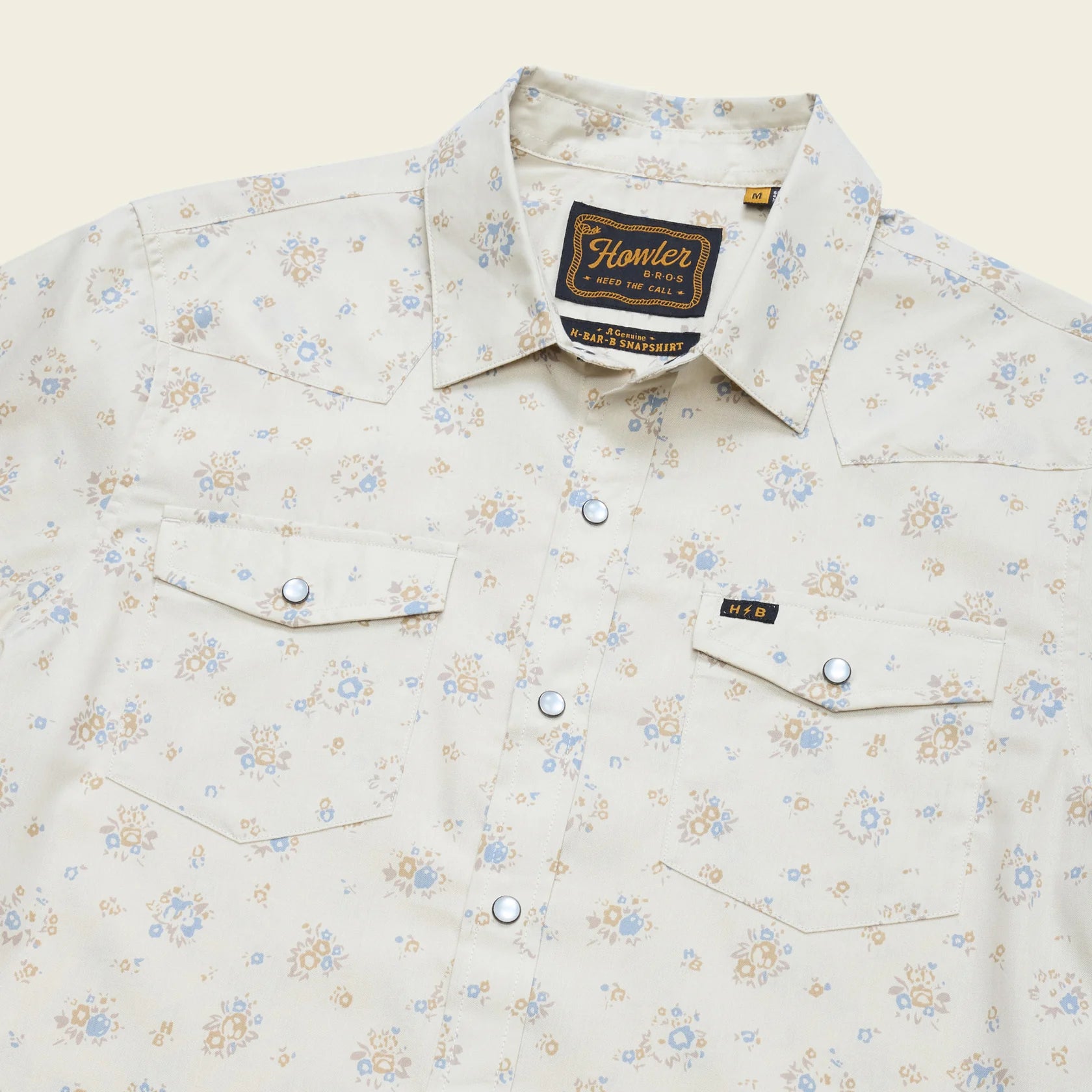 H Bar B Snapshirt - Bouquets : Beige
