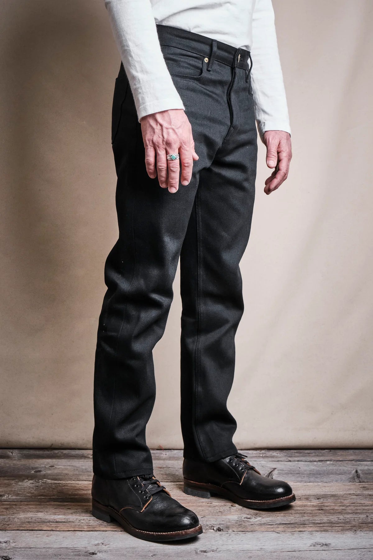 PORTOLA CLASSIC TAPER 15.75 OUNCE BLACK DENIM