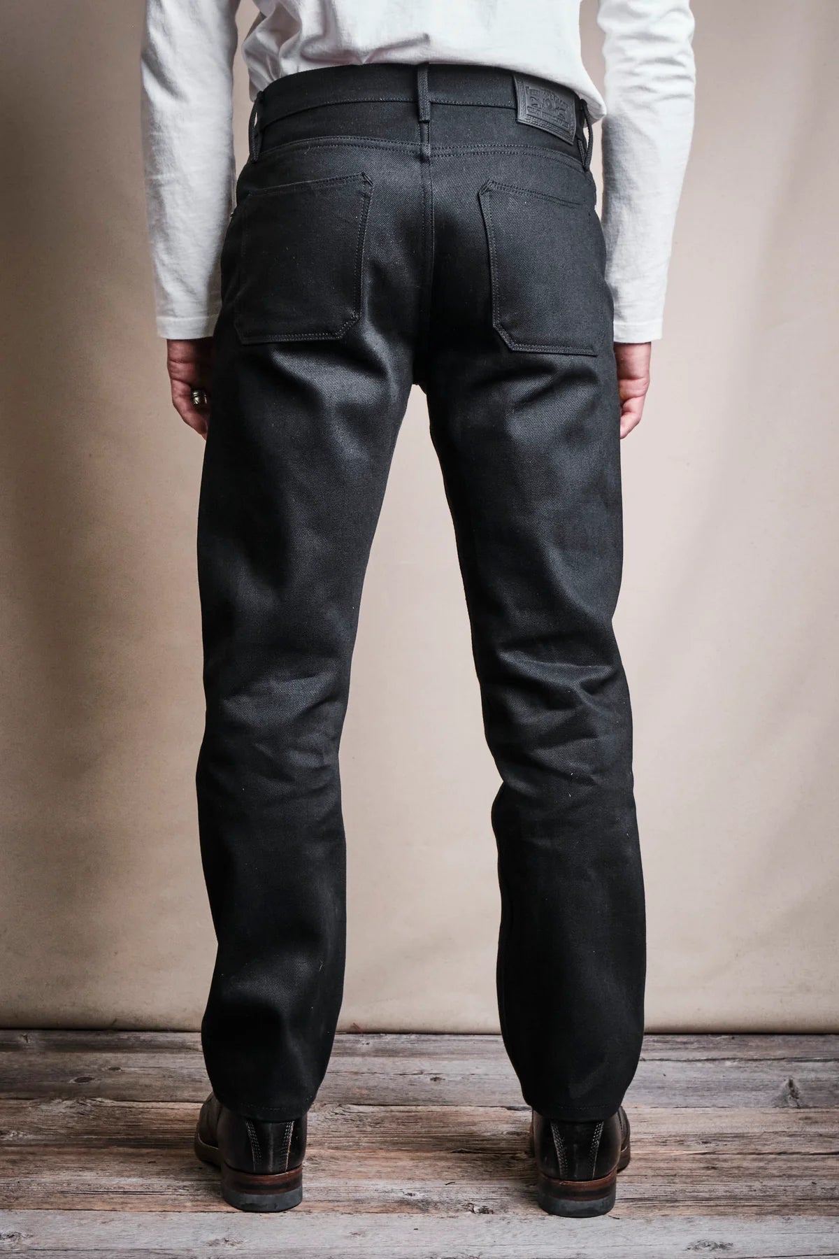 PORTOLA CLASSIC TAPER 15.75 OUNCE BLACK DENIM