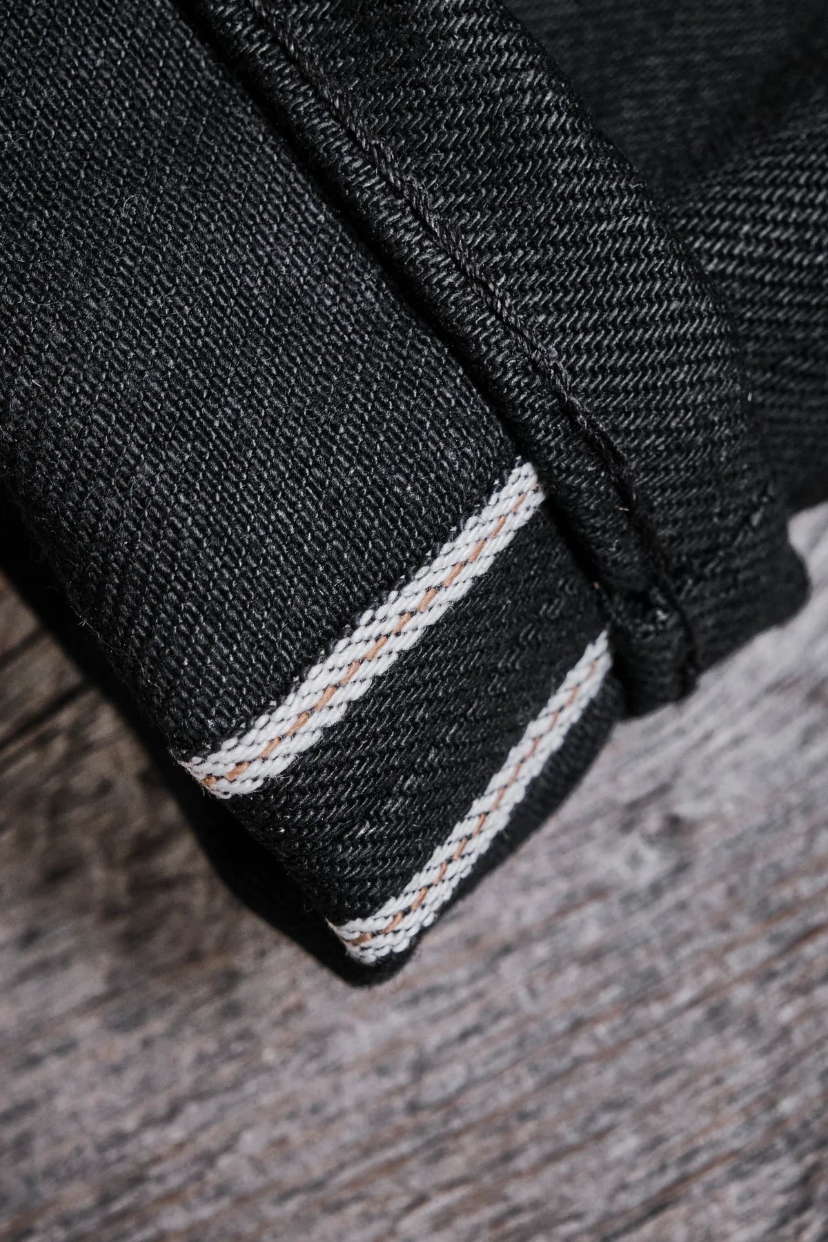 PORTOLA CLASSIC TAPER 15.75 OUNCE BLACK DENIM