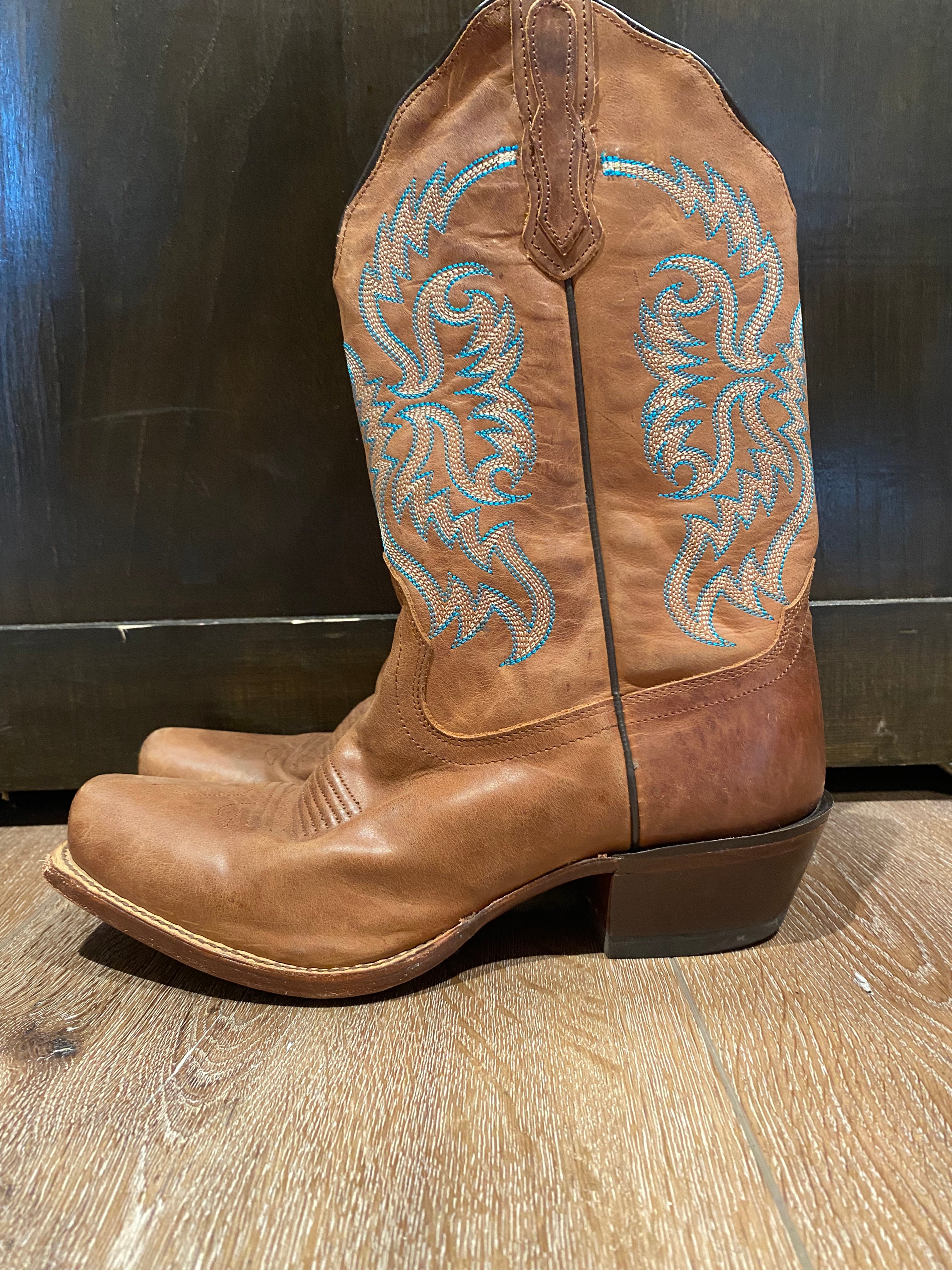 Women’s Cowboy Boots Nocona 7.5 B