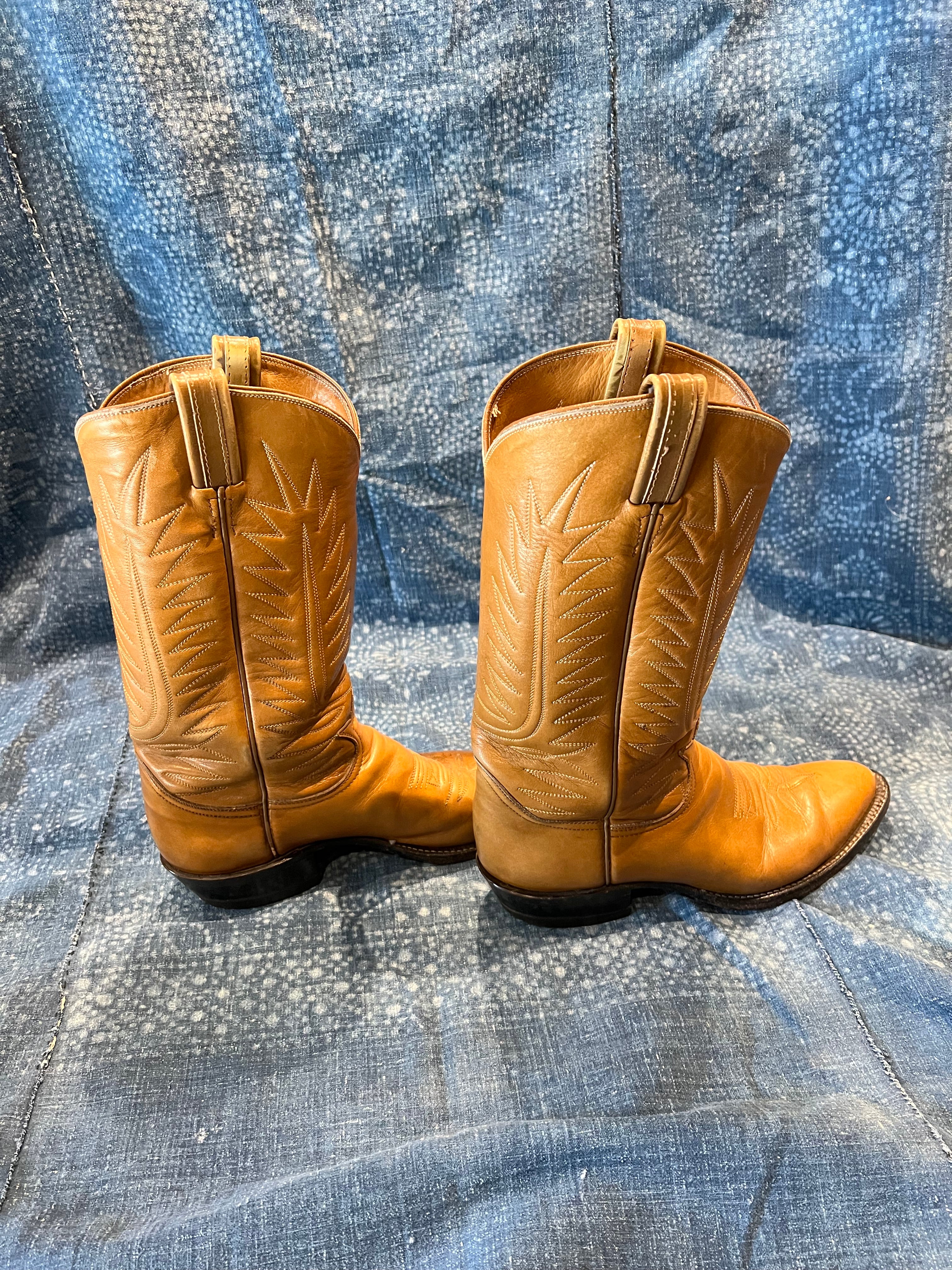 Vintage Women's Tony Lama Cowboy Boots