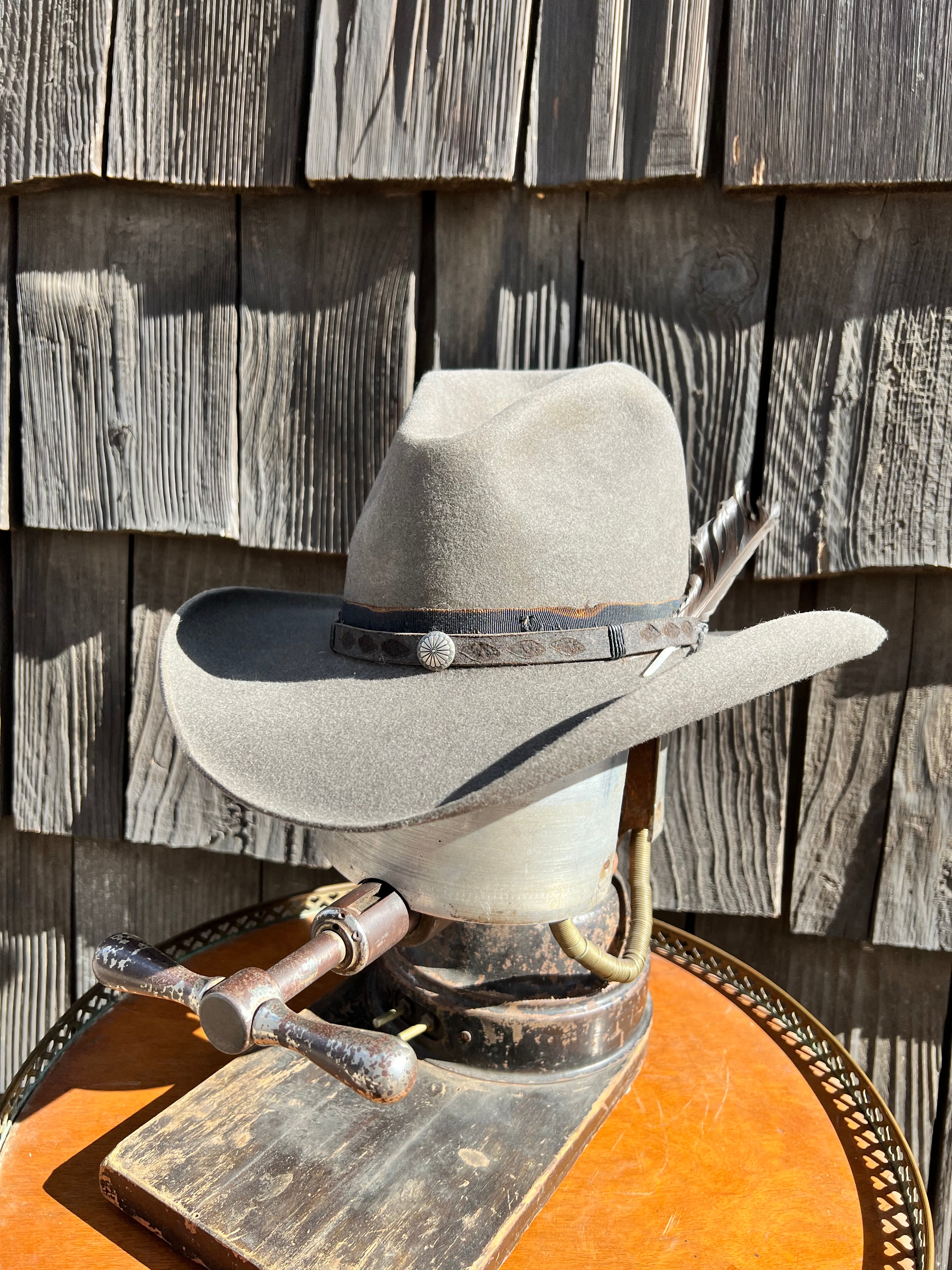 1 store custom hat