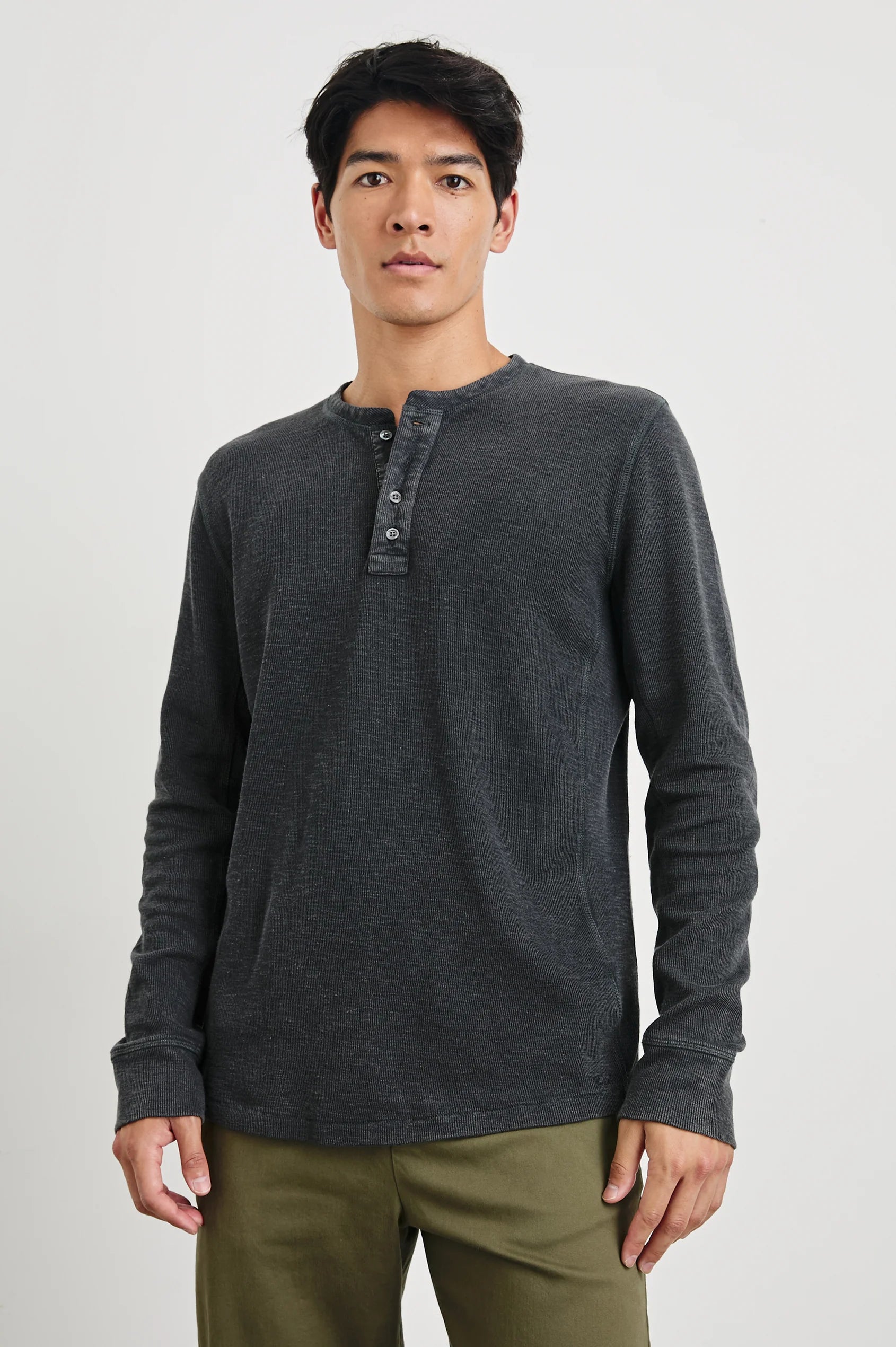 Soto Henley - Washed Black